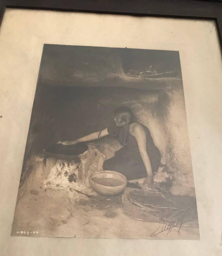 Edward S. Curtis Original Signed and Stamped Silver Toned Platinum Print, 1906 In Good Condition For Sale In Studio City, CA