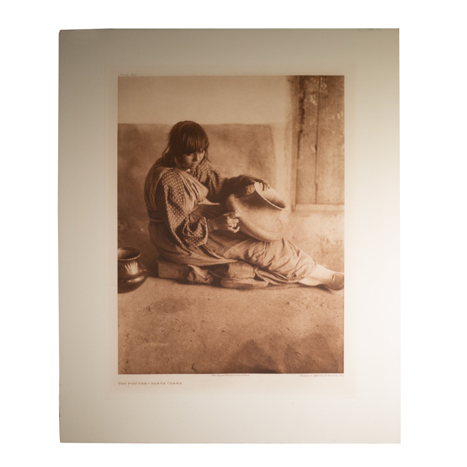 Edward S. Curtis, El alfarero-Santa Clara, fotograbado 1905 en venta
