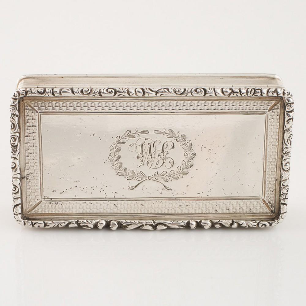 Mid-19th Century Edward Smith Sterling Silver Snuff Box Birmingham 1838 For Sale