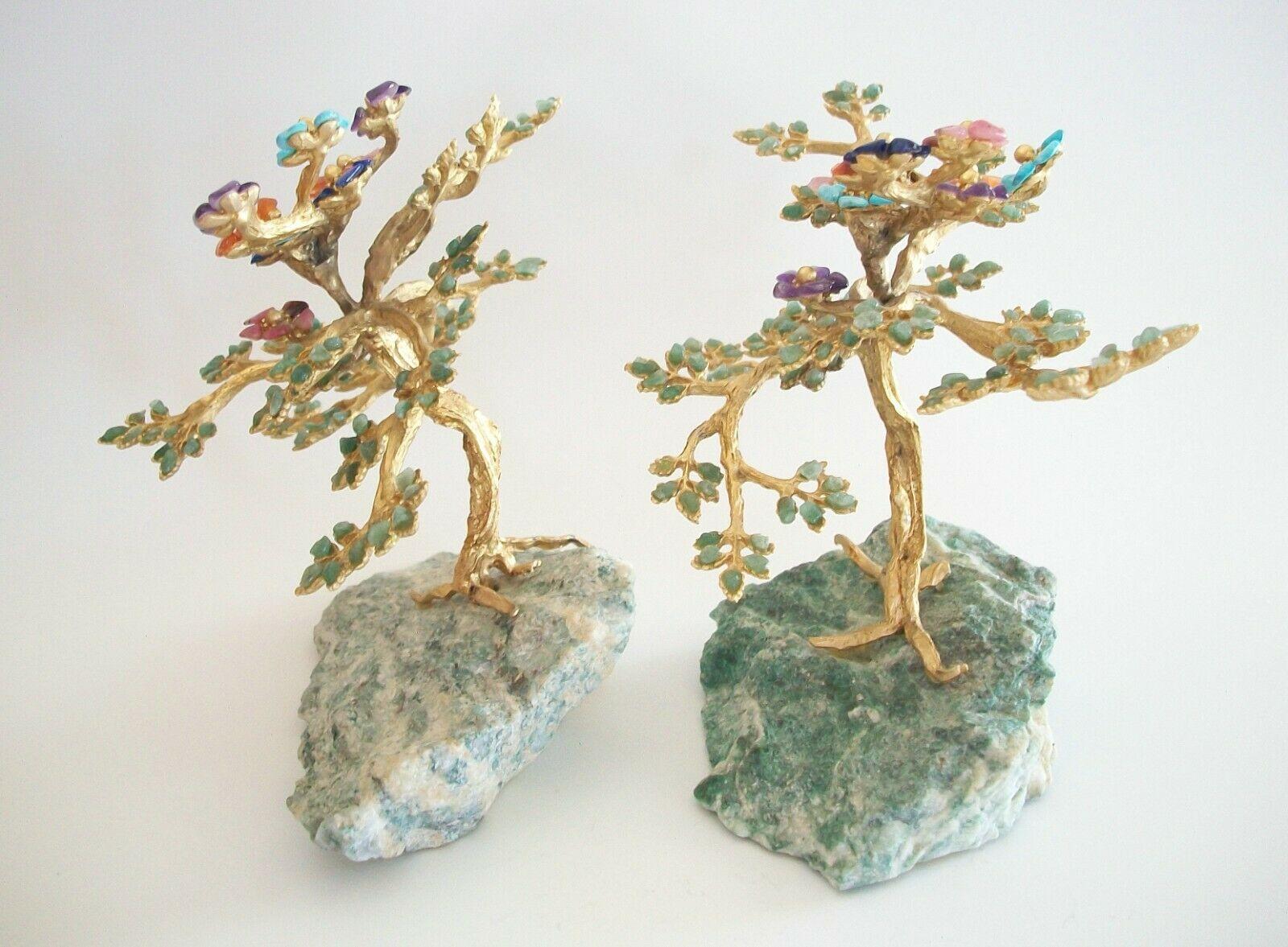 Edward Swoboda, rare paire d'arbres sertis de pierres précieuses sur jadéite, États-Unis, vers 1970 en vente 2