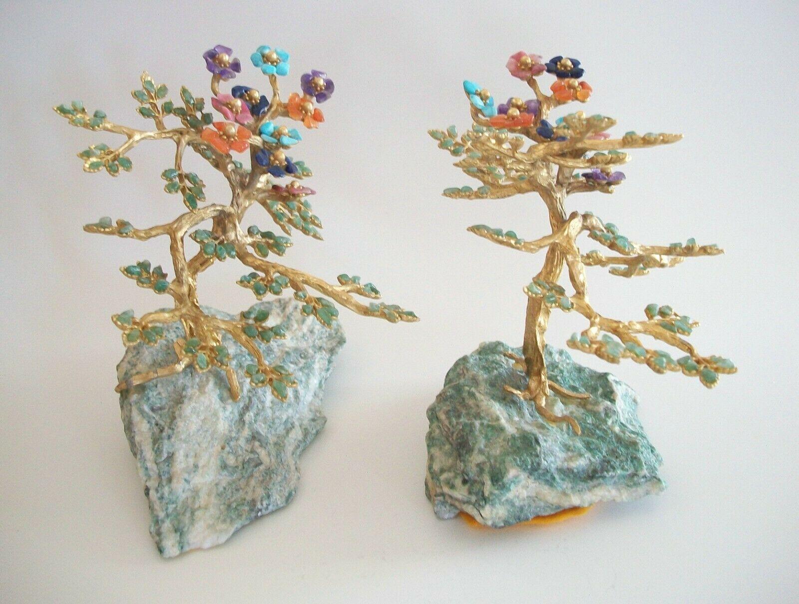 Edward Swoboda, rare paire d'arbres sertis de pierres précieuses sur jadéite, États-Unis, vers 1970 en vente 1
