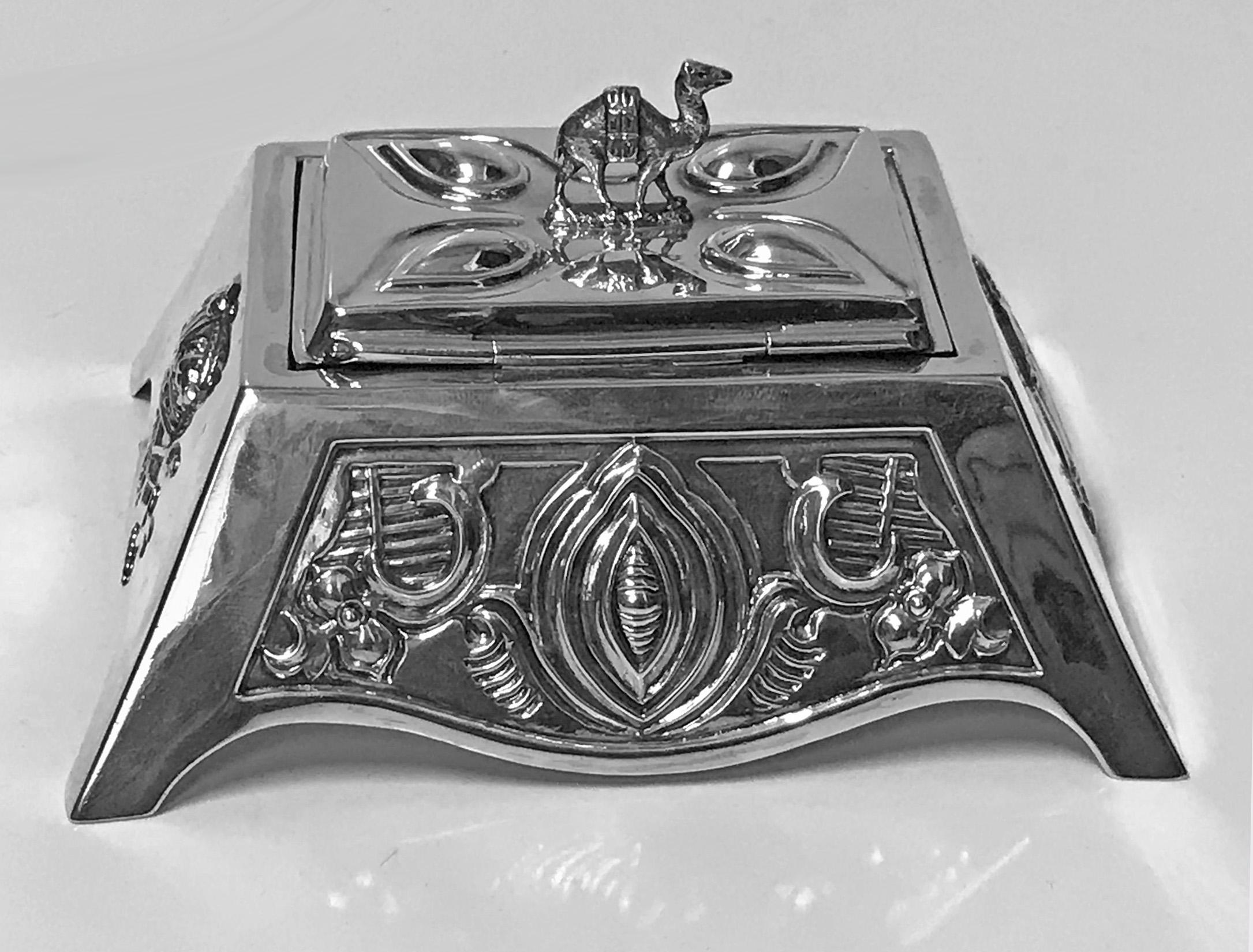 Edward vii 1901 Coronation Silver Box, Mappin and Webb, London, 1901 In Good Condition In Toronto, Ontario