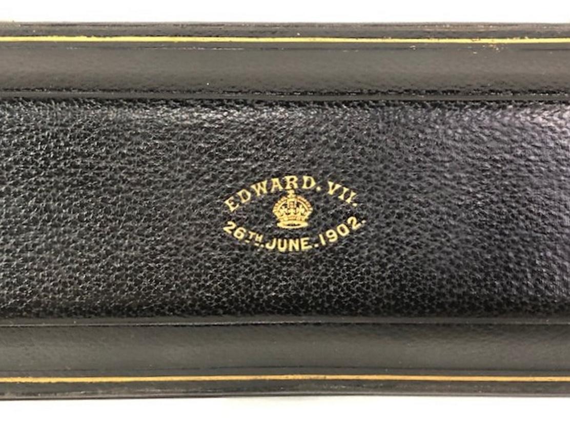 Cuchara de plata dorada conmemorativa de la Coronación de Eduardo VII por J. Wilmot, 1902 Victoriano en venta