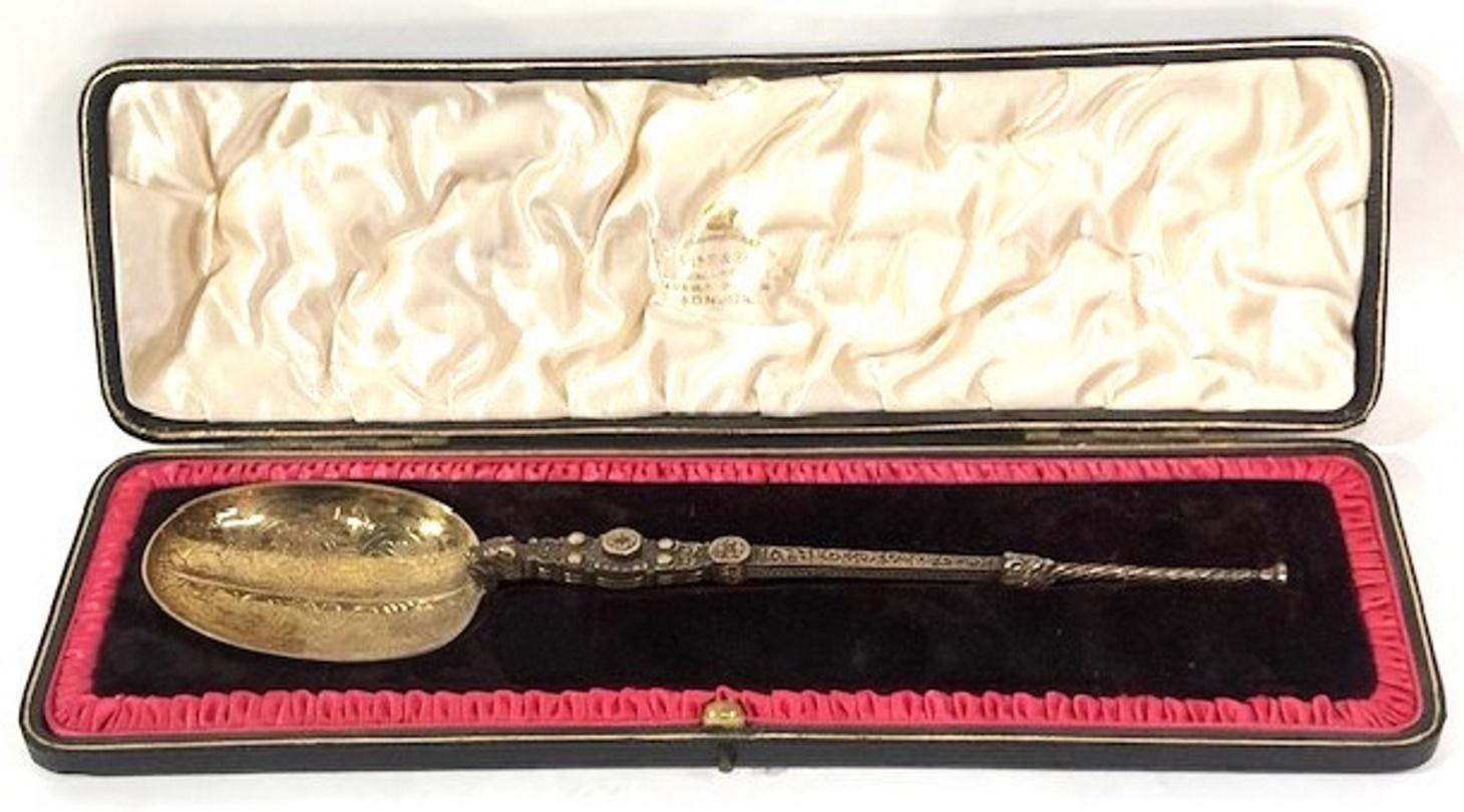 Cuchara de plata dorada conmemorativa de la Coronación de Eduardo VII por J. Wilmot, 1902 Británico en venta