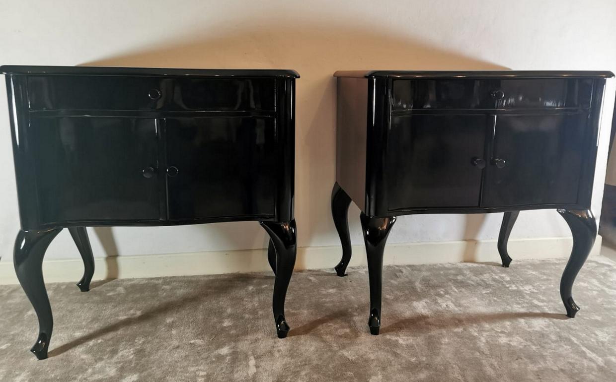 Edwardian Edward VII English Pair of Black Wood Nightstands Lacquered