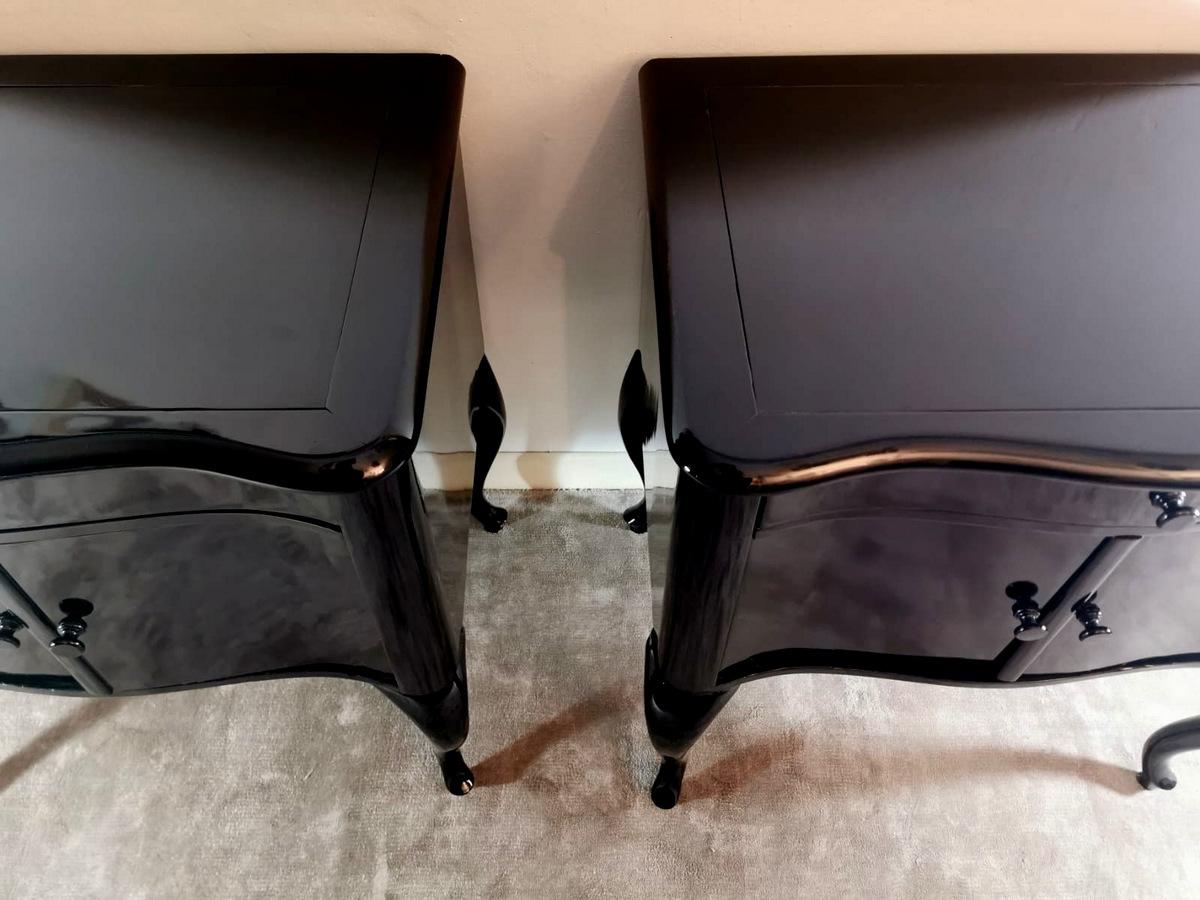 Edward VII English Pair of Black Wood Nightstands Lacquered 4