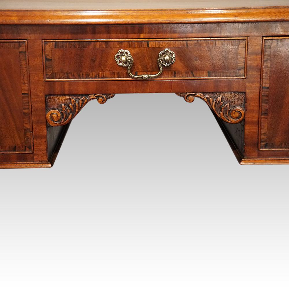 English Edward VII Georgian vanity dressing table
