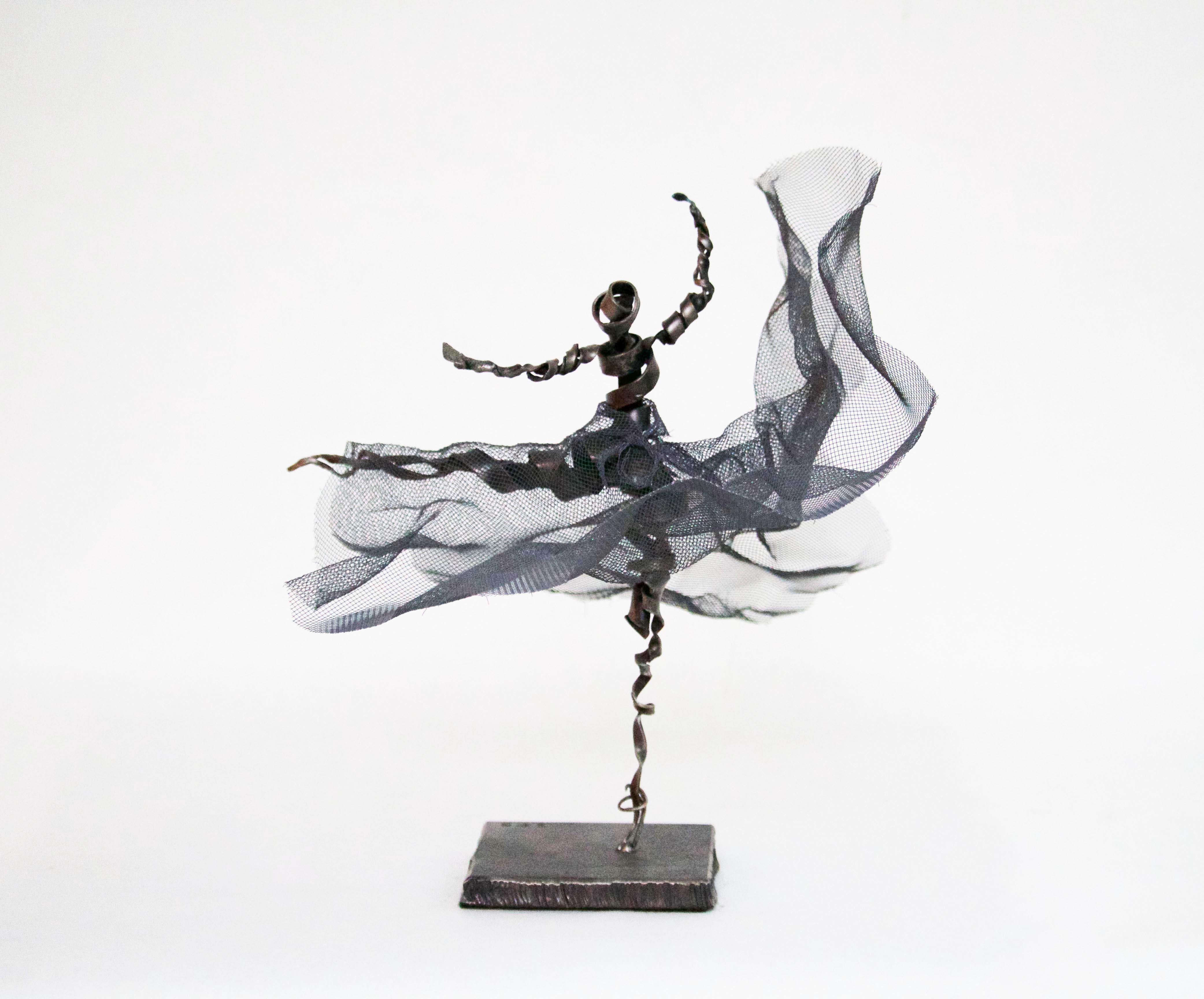 Dancer I - Sculpture by Edward Vincent Stockman 
