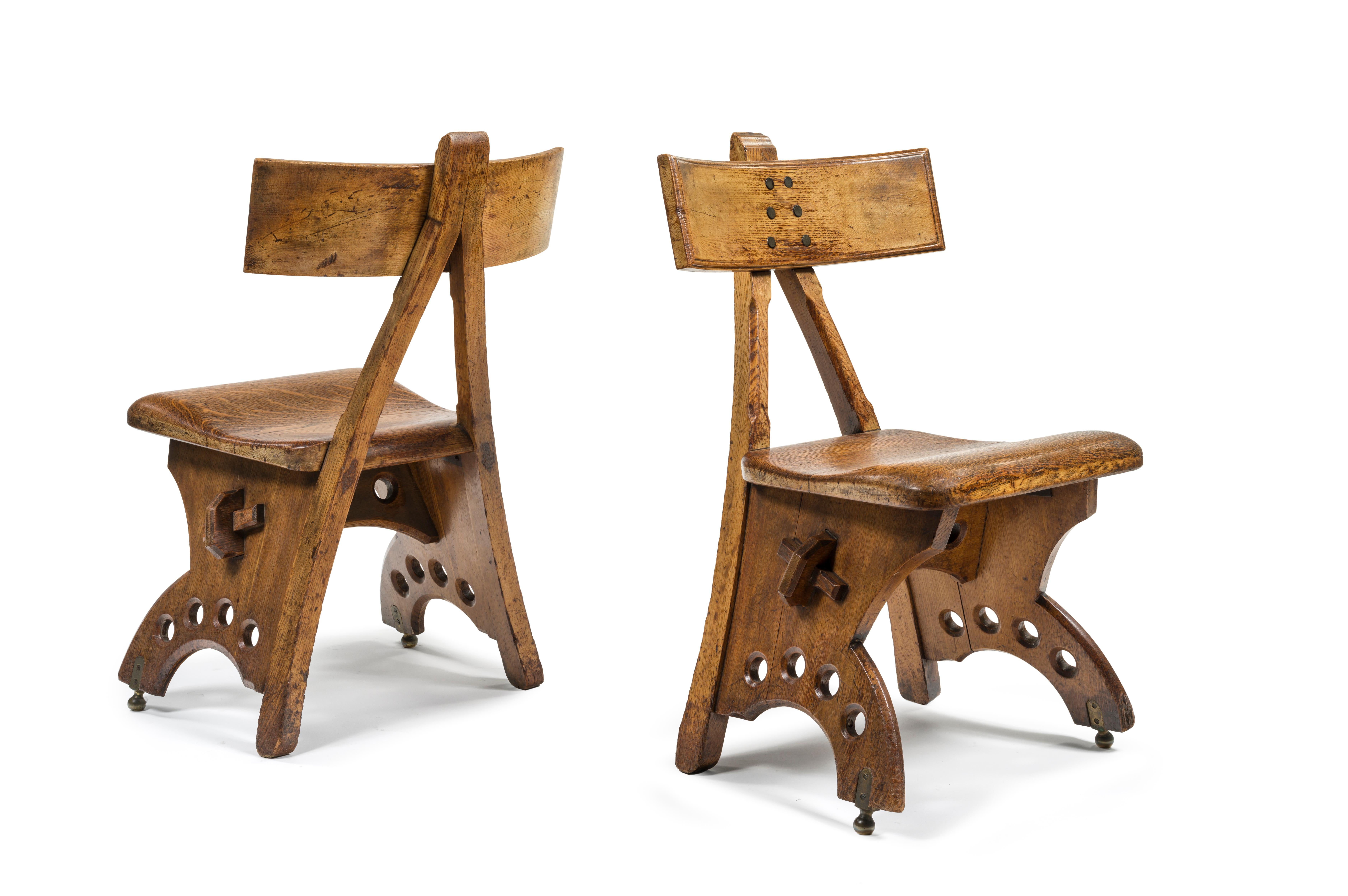 Edward Welby Pugin, 1834-1875
Set of four Granville chairs, light stain 1870
Solid oak.
Base stamped 4; Registration mark : 4th July 1868
Registration mark on some : II Class, 17th Oct 1870, Parcel N°1
From Granville Hotel, Ramsgate, built by