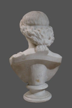 Busto neoclásico de mármol de Carrara que representa a Asteria
