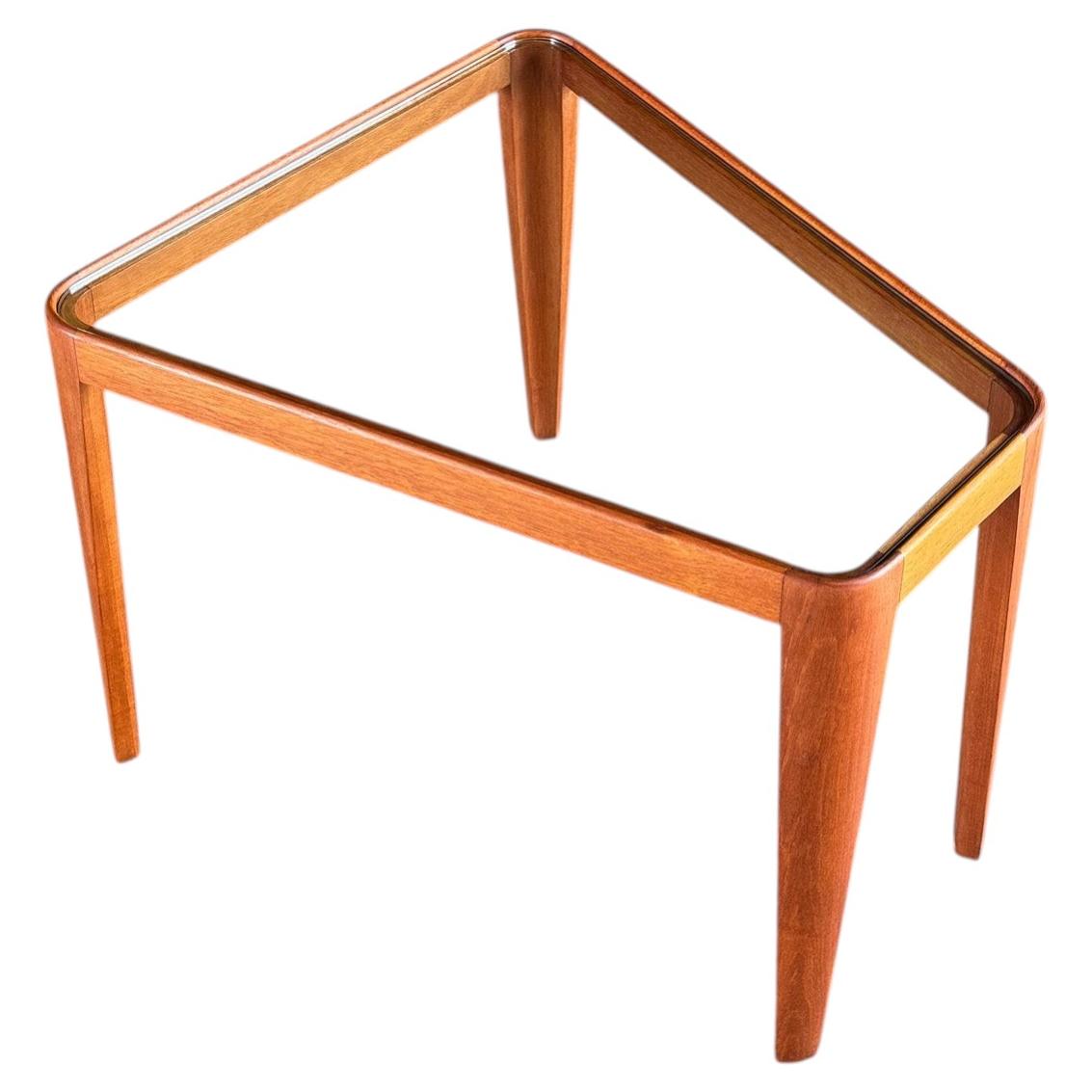 Edward Wormley #4809 Trapezoid Side Table for Dunbar, c.1955 For Sale