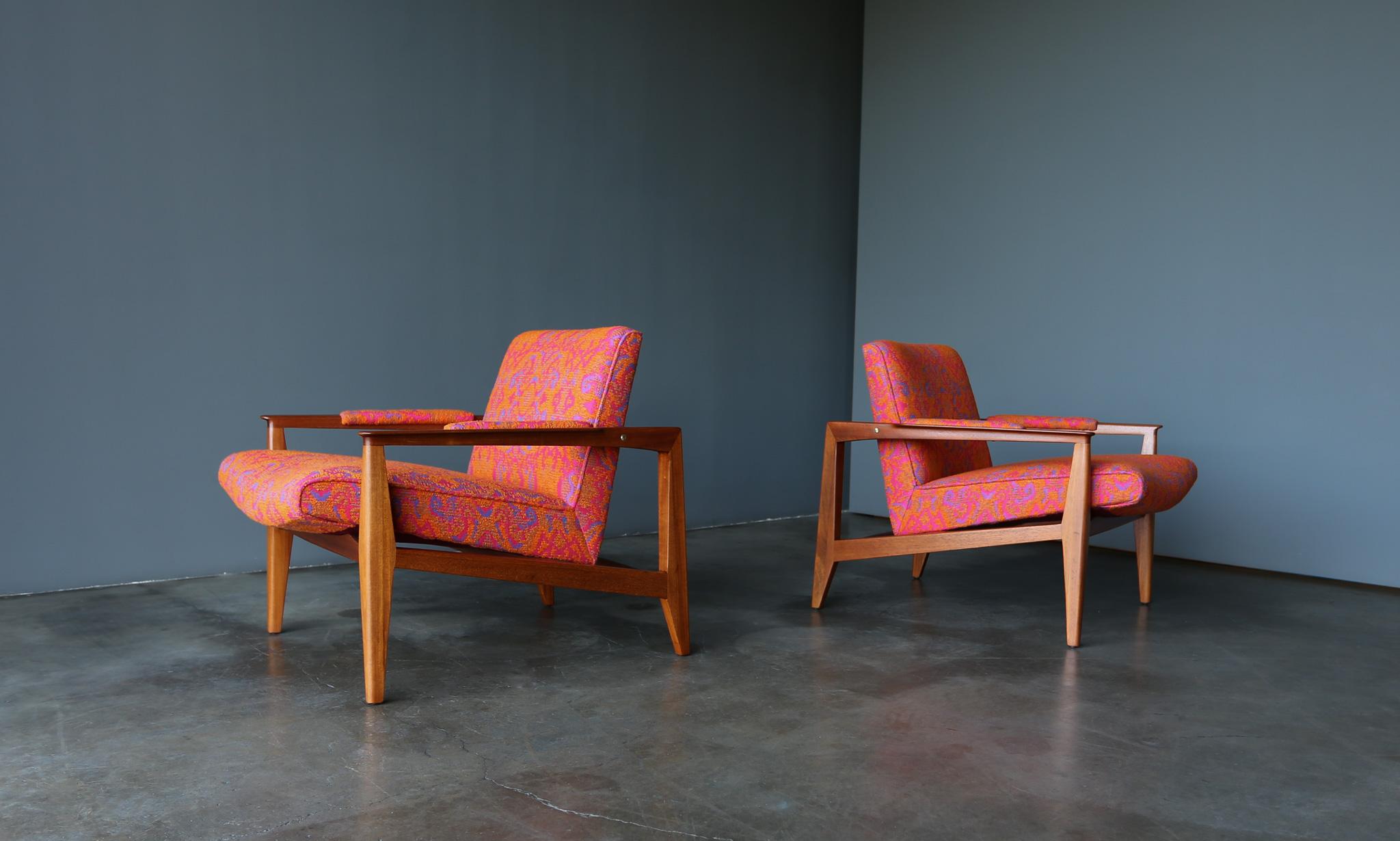 Edward Wormley 5499 Lounge Chairs for Dunbar, United States, c.1960 For Sale 6