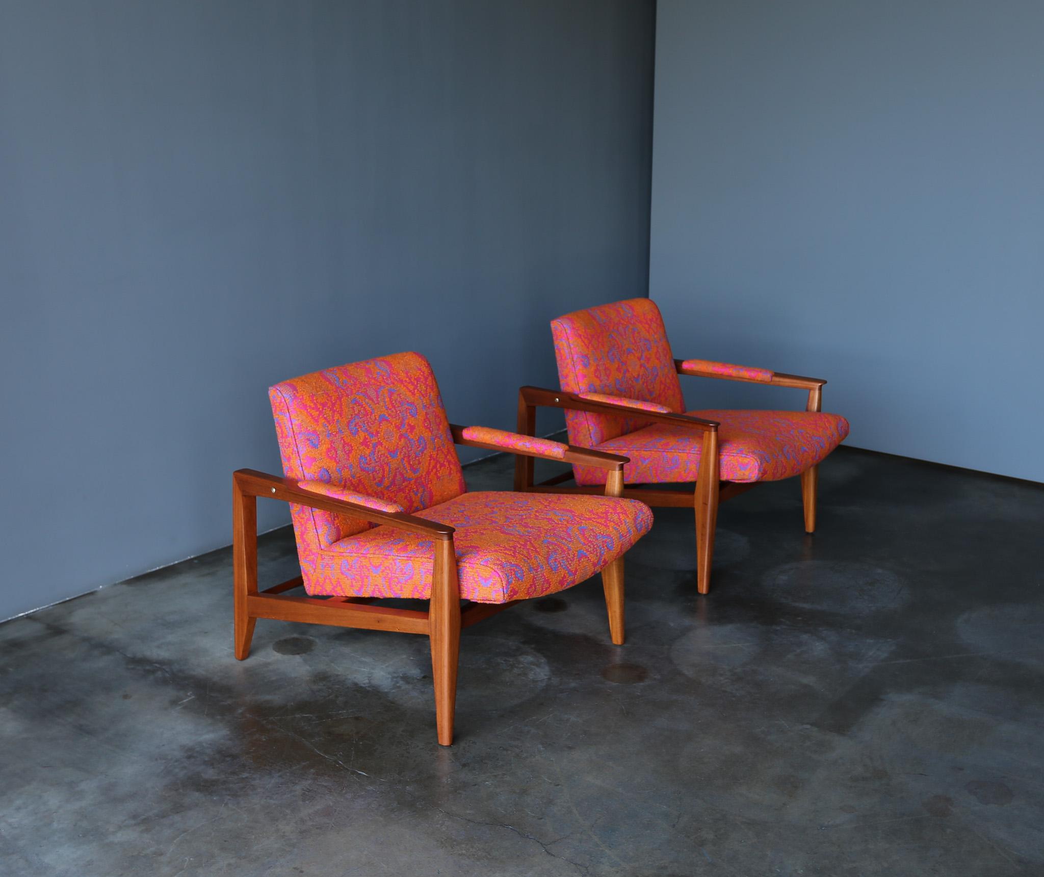Edward Wormley 5499 Lounge Chairs for Dunbar, United States, c.1960 For Sale 12
