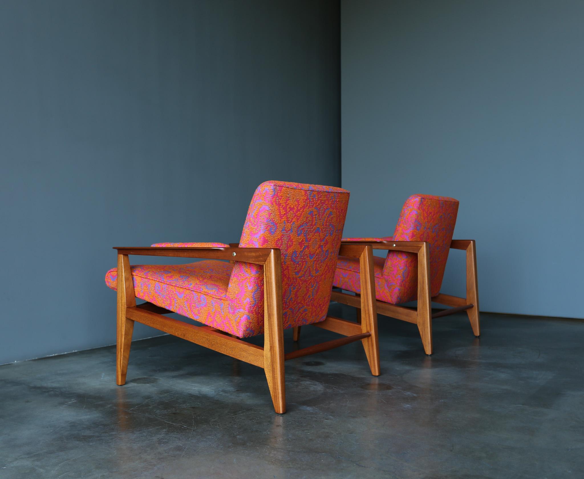 Edward Wormley 5499 Lounge Chairs for Dunbar, United States, c.1960 In Good Condition For Sale In Costa Mesa, CA