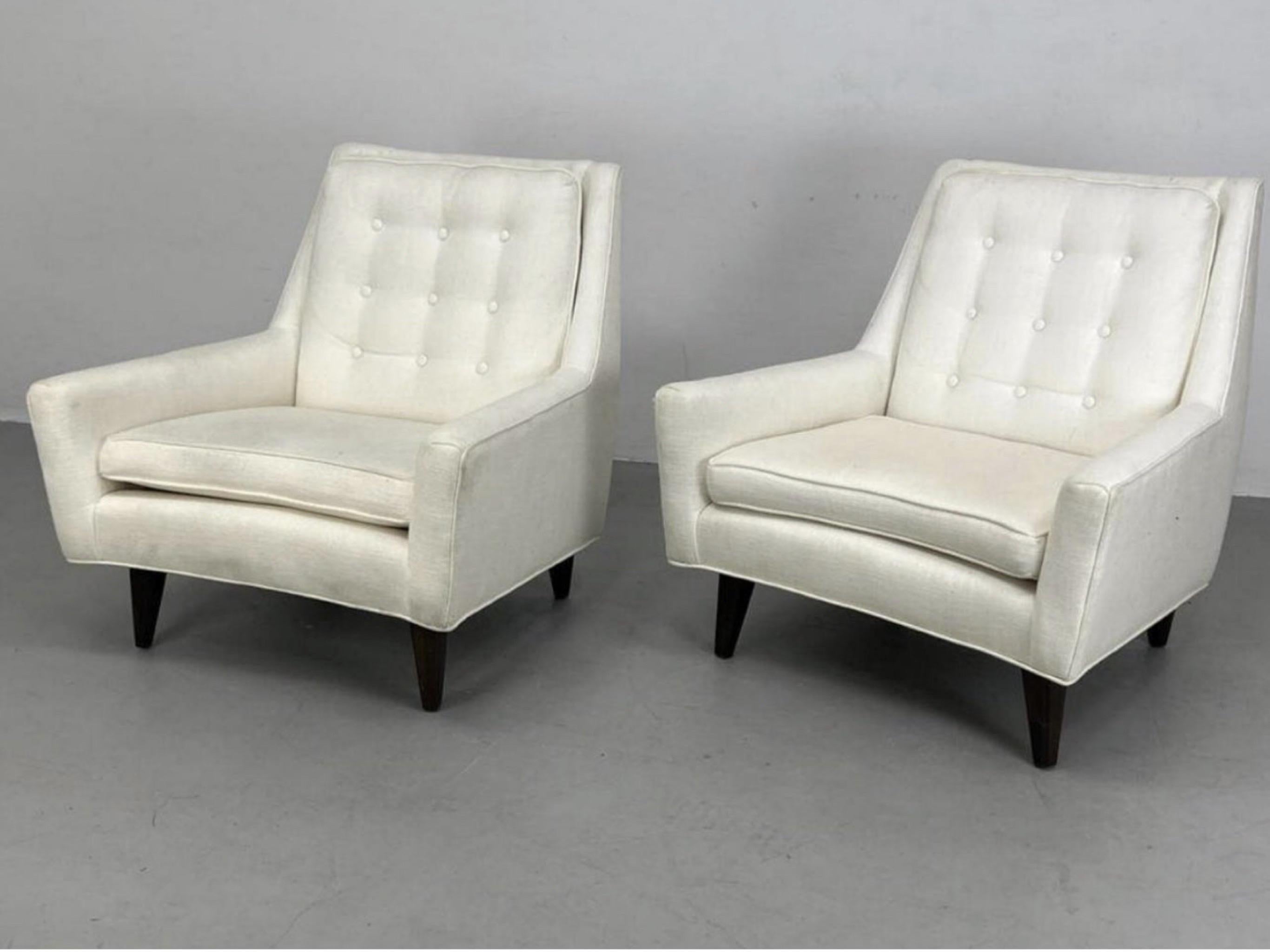 Edward Wormley Attributed White Upholstered Lounge Chairs - a Pair 4