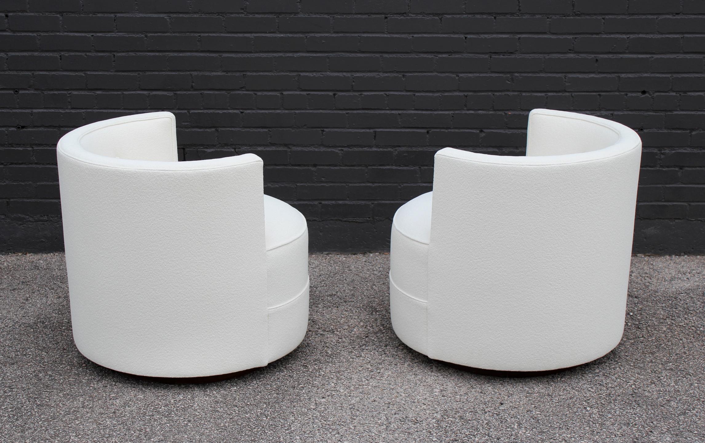 20th Century Edward Wormley Barrel Back Swivel Chairs for Dunbar in White Boucle, 1960s