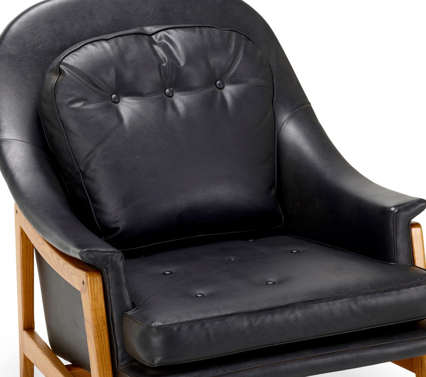 American Edward Wormley Black Leather Janus Lounge Chair, Model 5701, Dunbar, 1957 For Sale