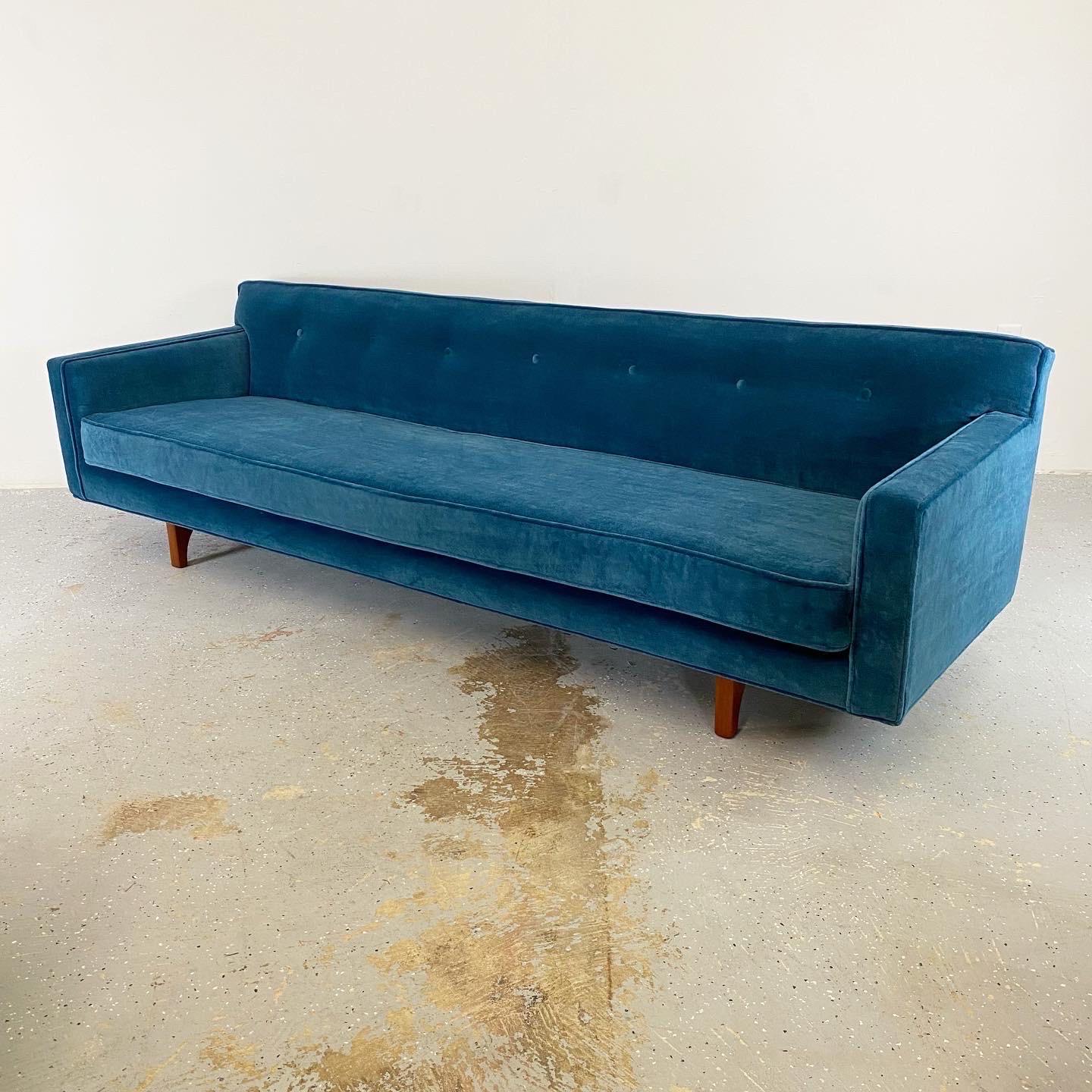Edward Wormley Bracket Back Sofa, Dunbar In Good Condition For Sale In Raleigh, NC