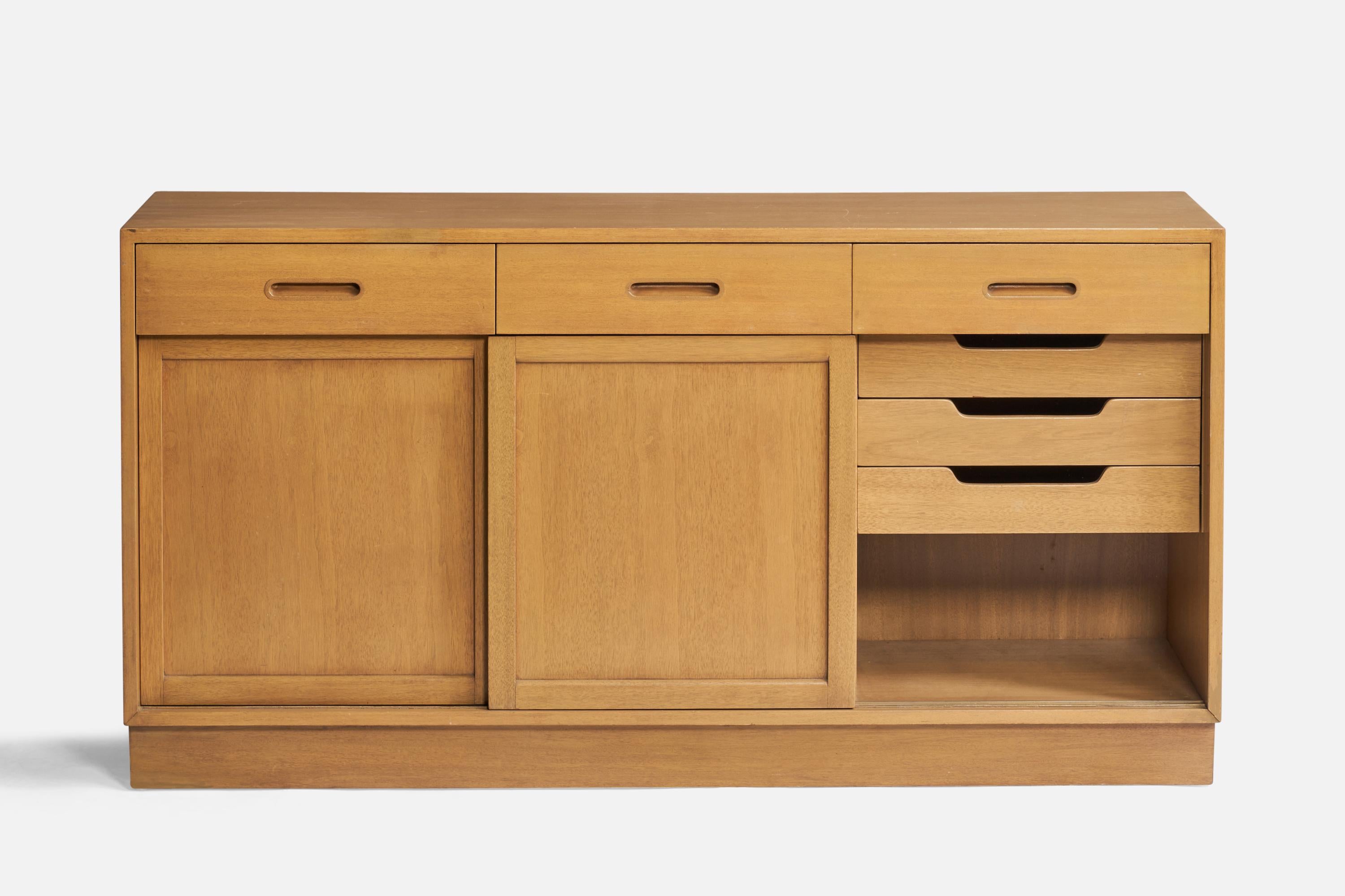 American Edward Wormley, Cabinet, Mahogany, USA, 1950s For Sale