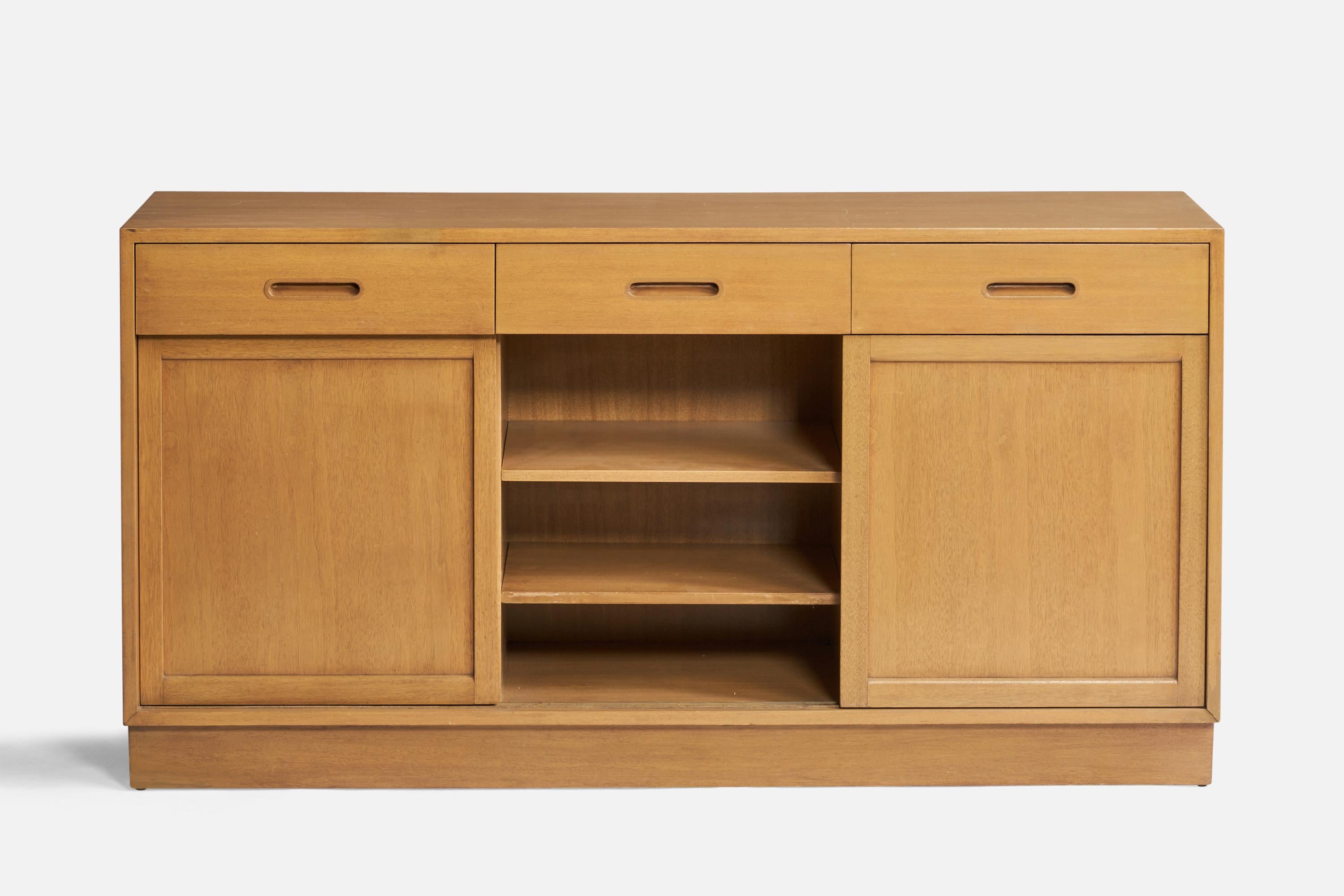 Edward Wormley, Cabinet, Mahogany, USA, 1950s In Good Condition For Sale In High Point, NC