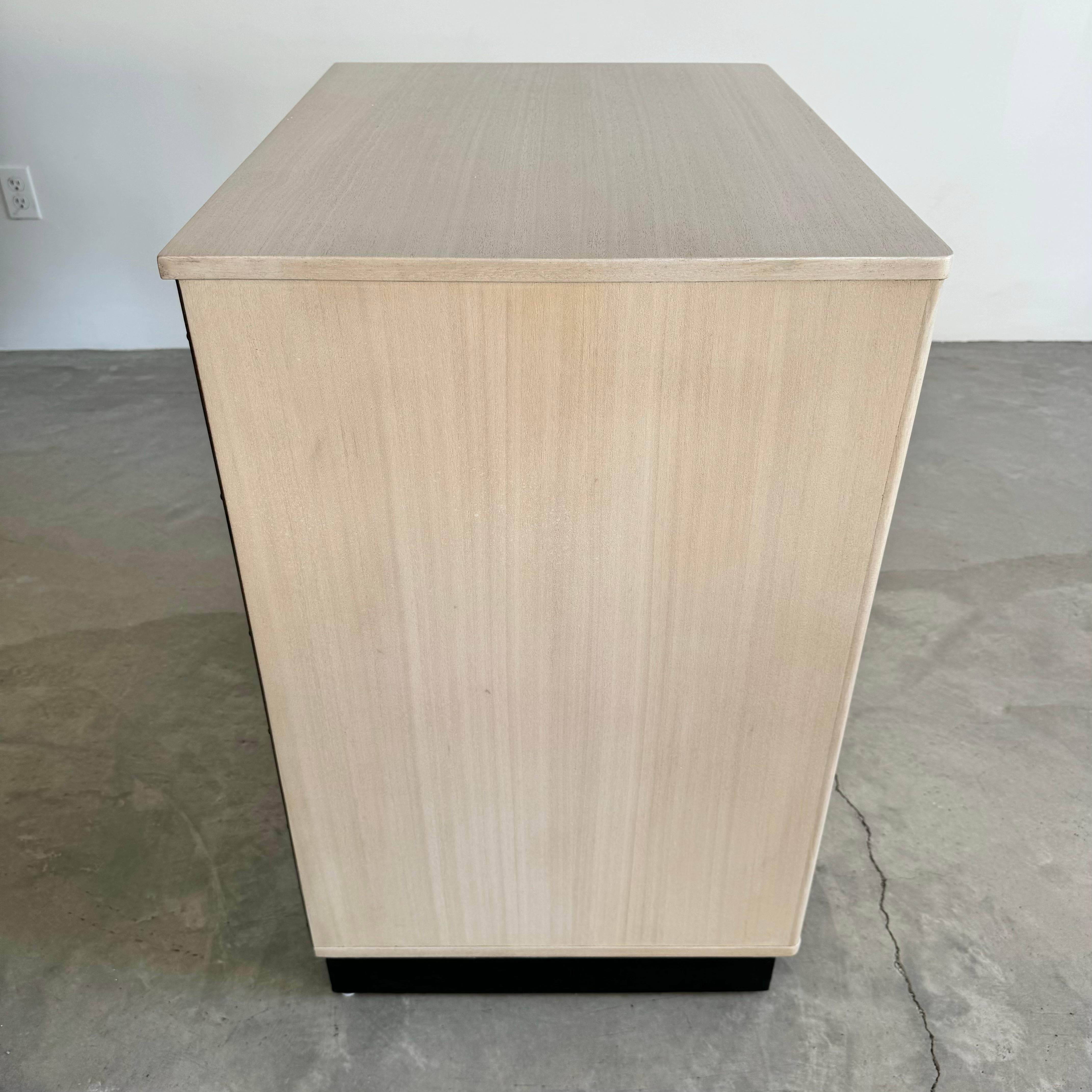 Armadio in Oak Oak di Edward Wormley per Dunbar, anni '50 USA in vendita 1