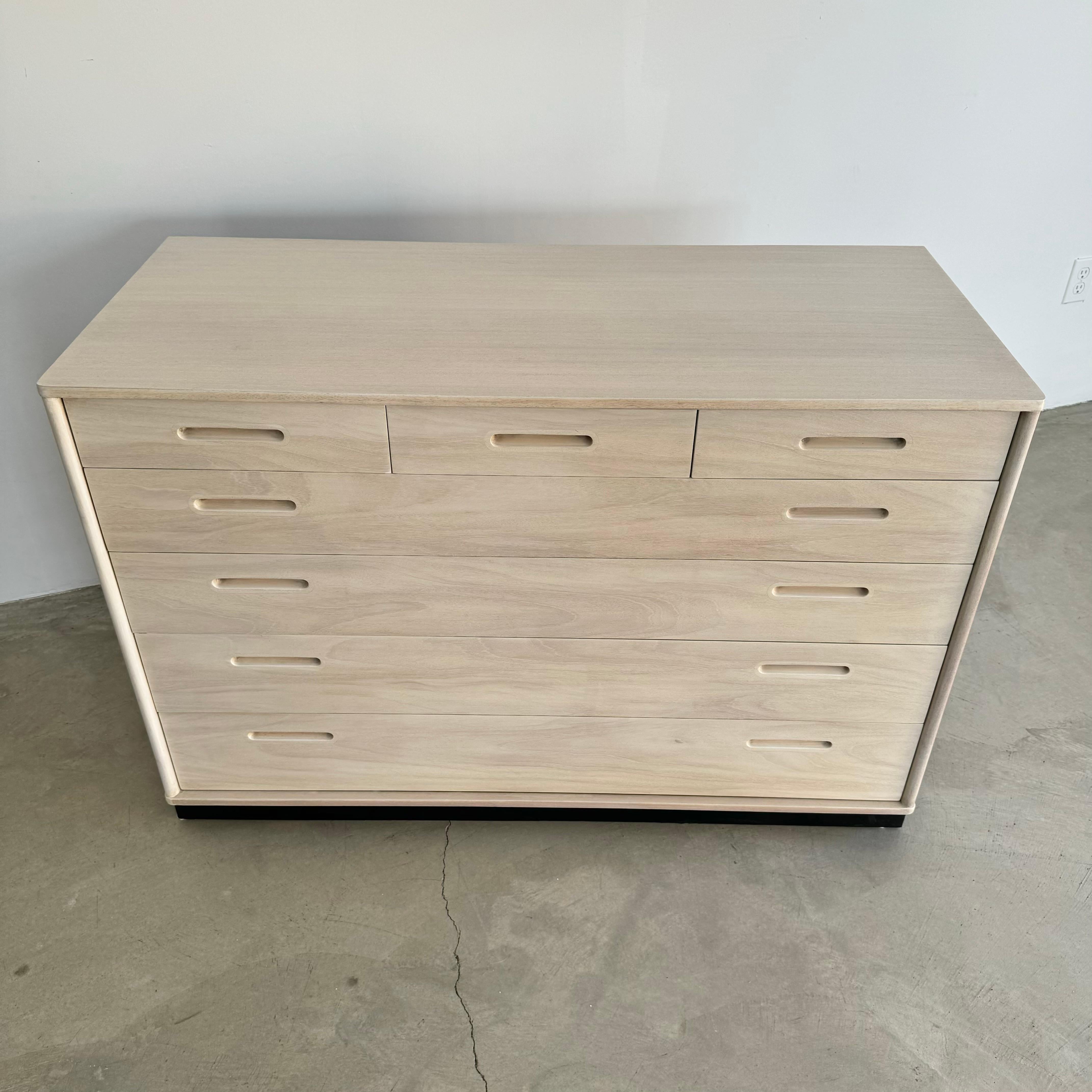 Edward Wormley Cerused Oak Dresser for Dunbar, 1950s USA In Good Condition In Los Angeles, CA