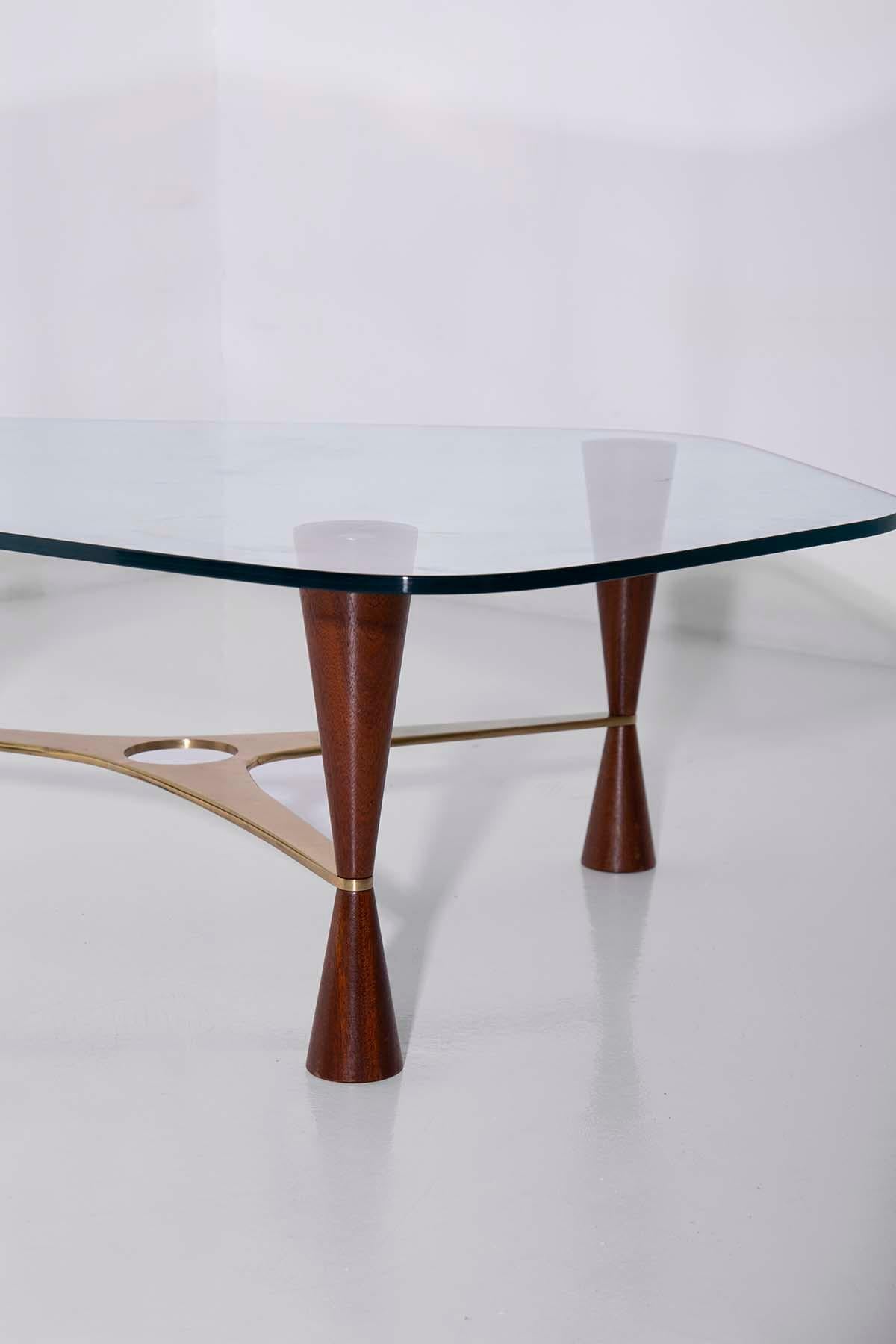 Edward Wormley Coffee Table in brass and glass In Good Condition In Milano, IT