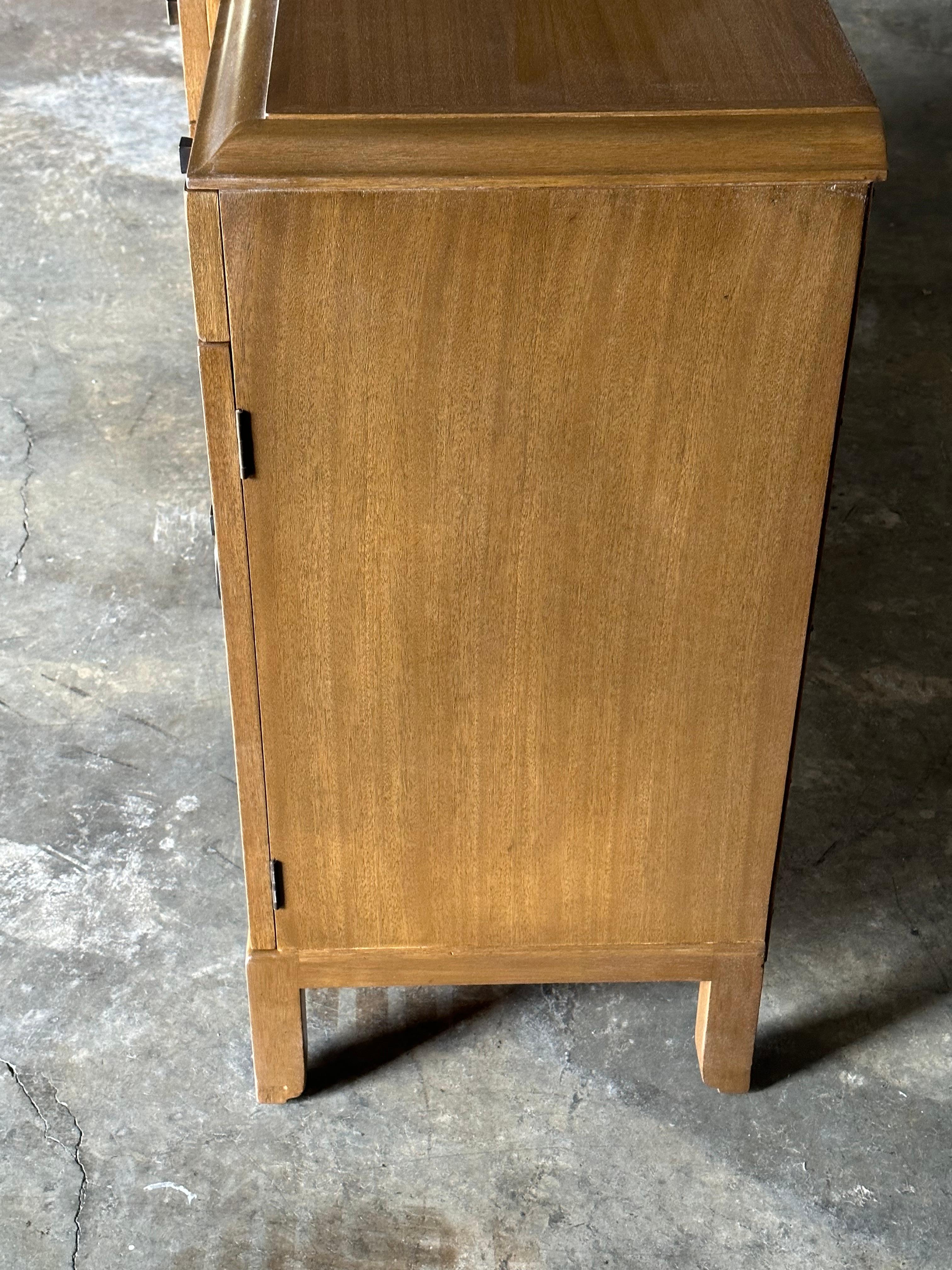 Edward Wormley Credenza/ Sideboard for Dunbar, 1940s For Sale 8