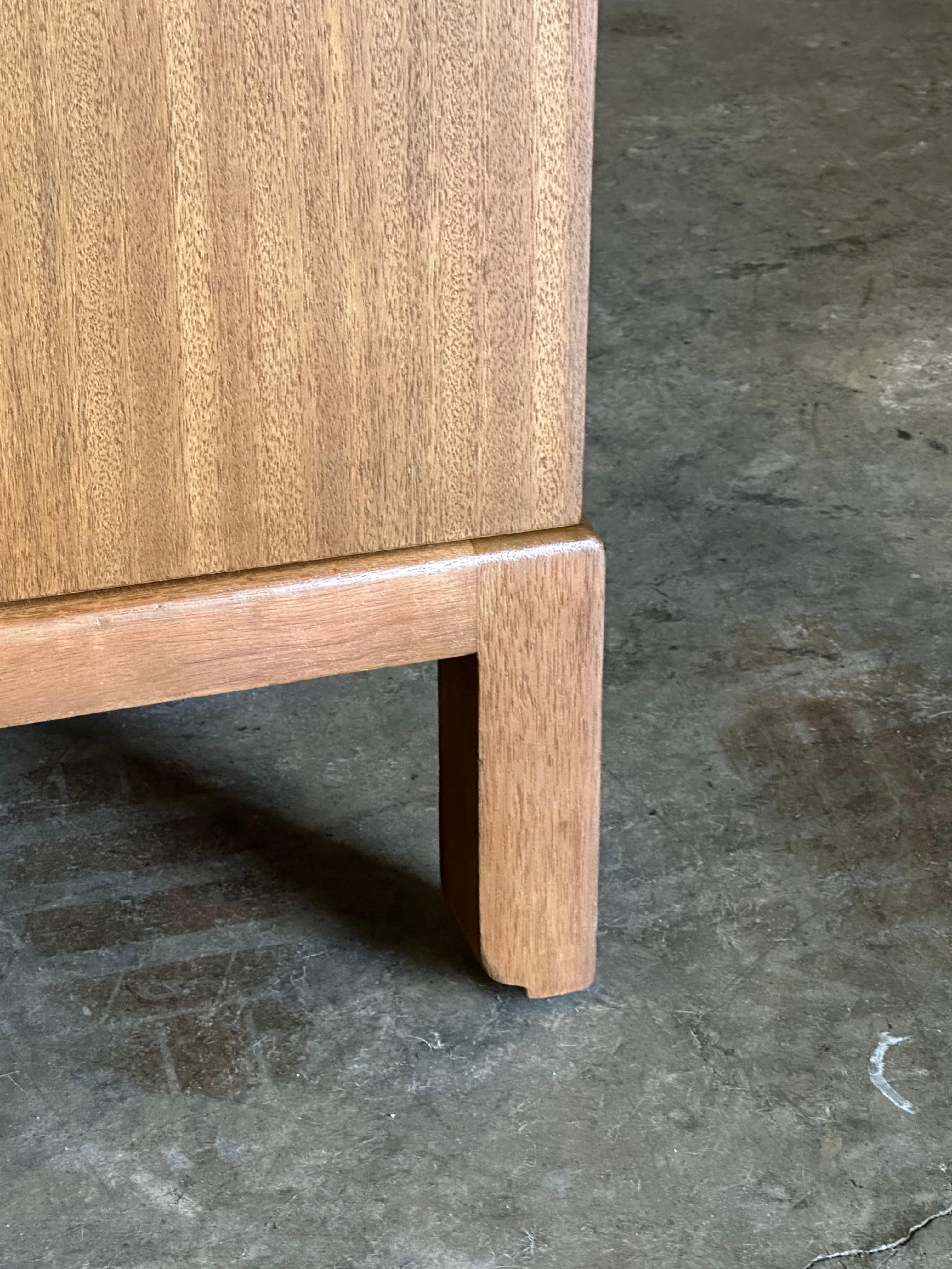 Edward Wormley Credenza/ Sideboard for Dunbar, 1940s 10