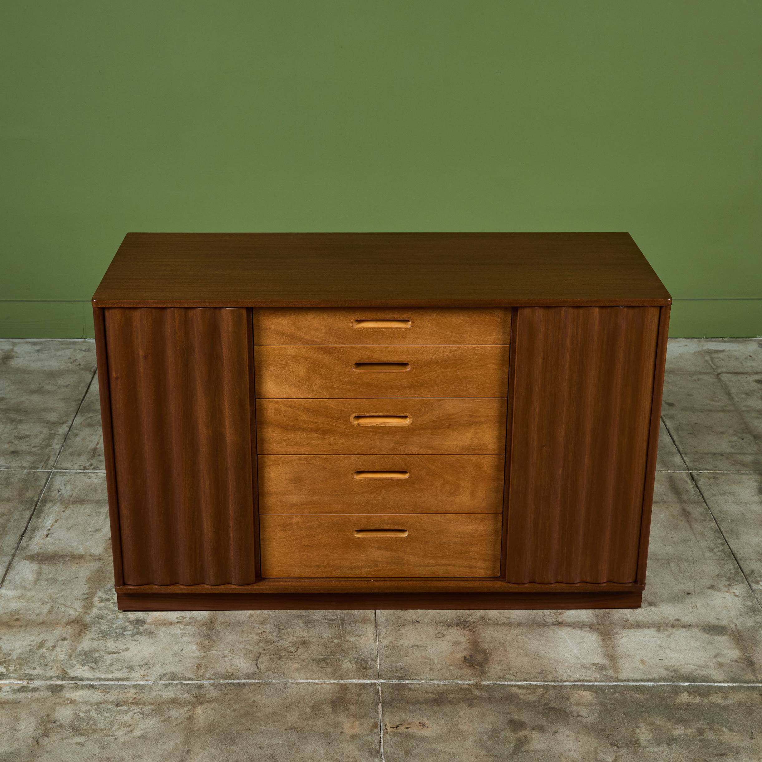 Edward Wormley Credenza with Rippled Cabinets for Dunbar For Sale 4