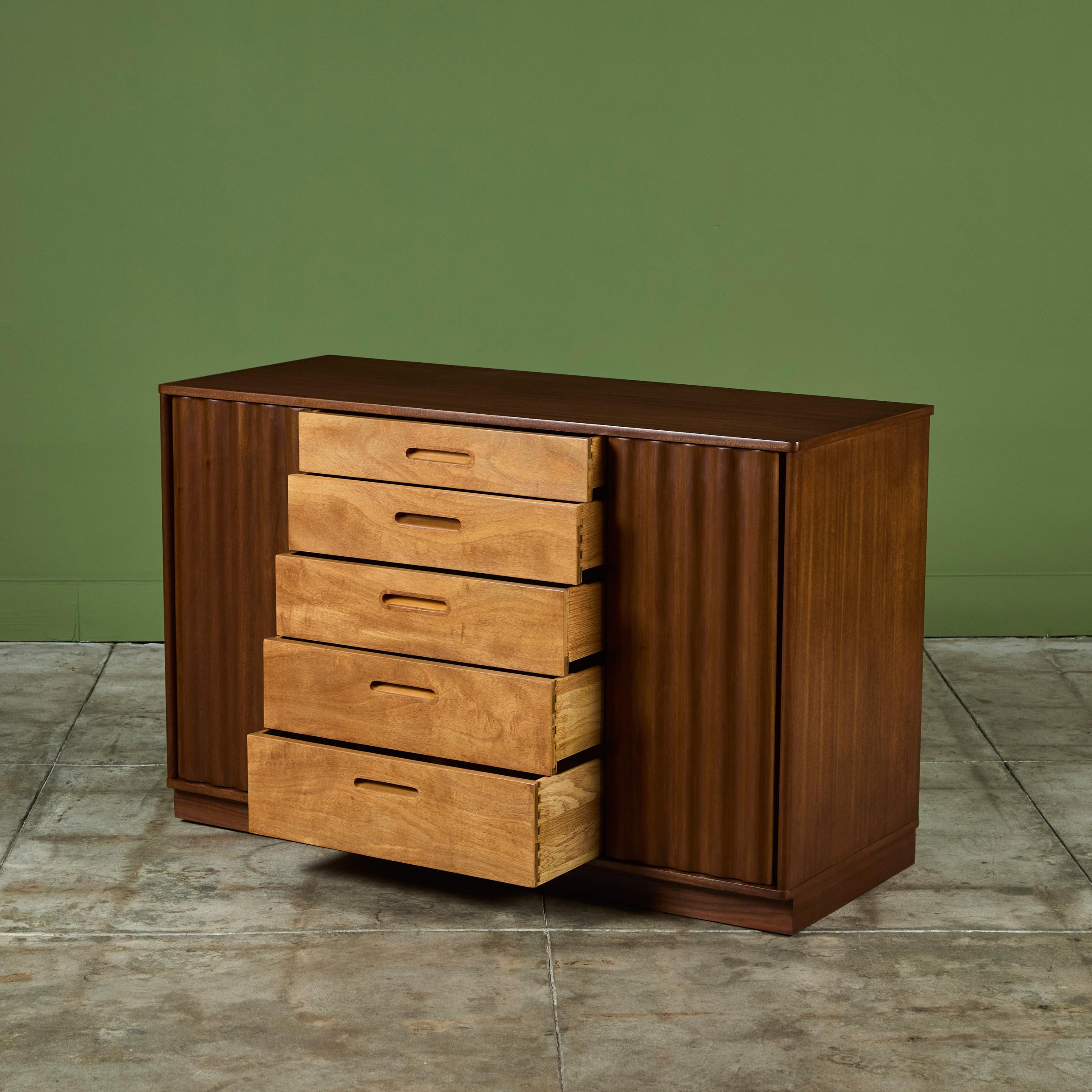 Edward Wormley Credenza with Rippled Cabinets for Dunbar In Excellent Condition For Sale In Los Angeles, CA