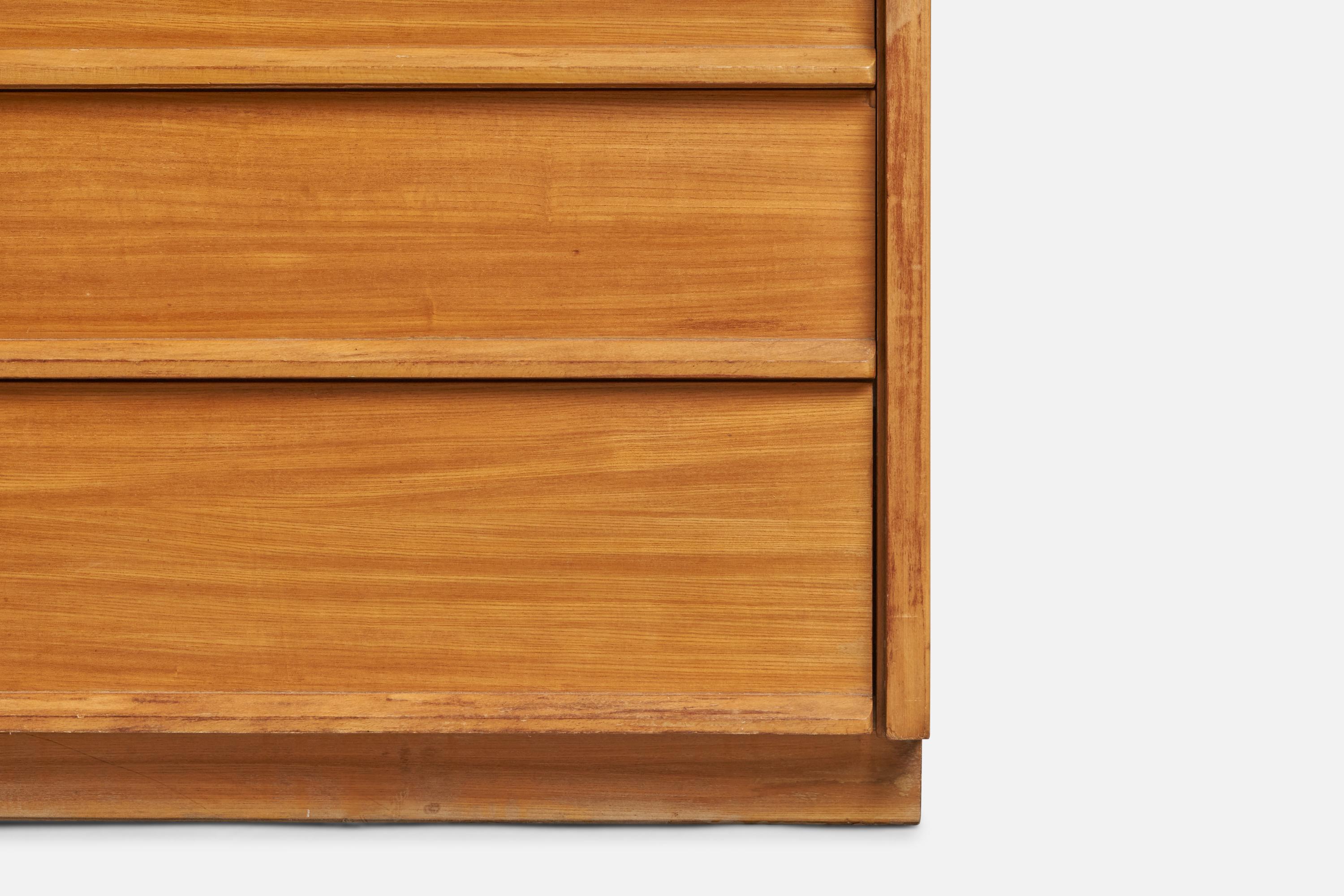 Edward Wormley, Dressers, Elm, USA, 1950s In Good Condition For Sale In High Point, NC