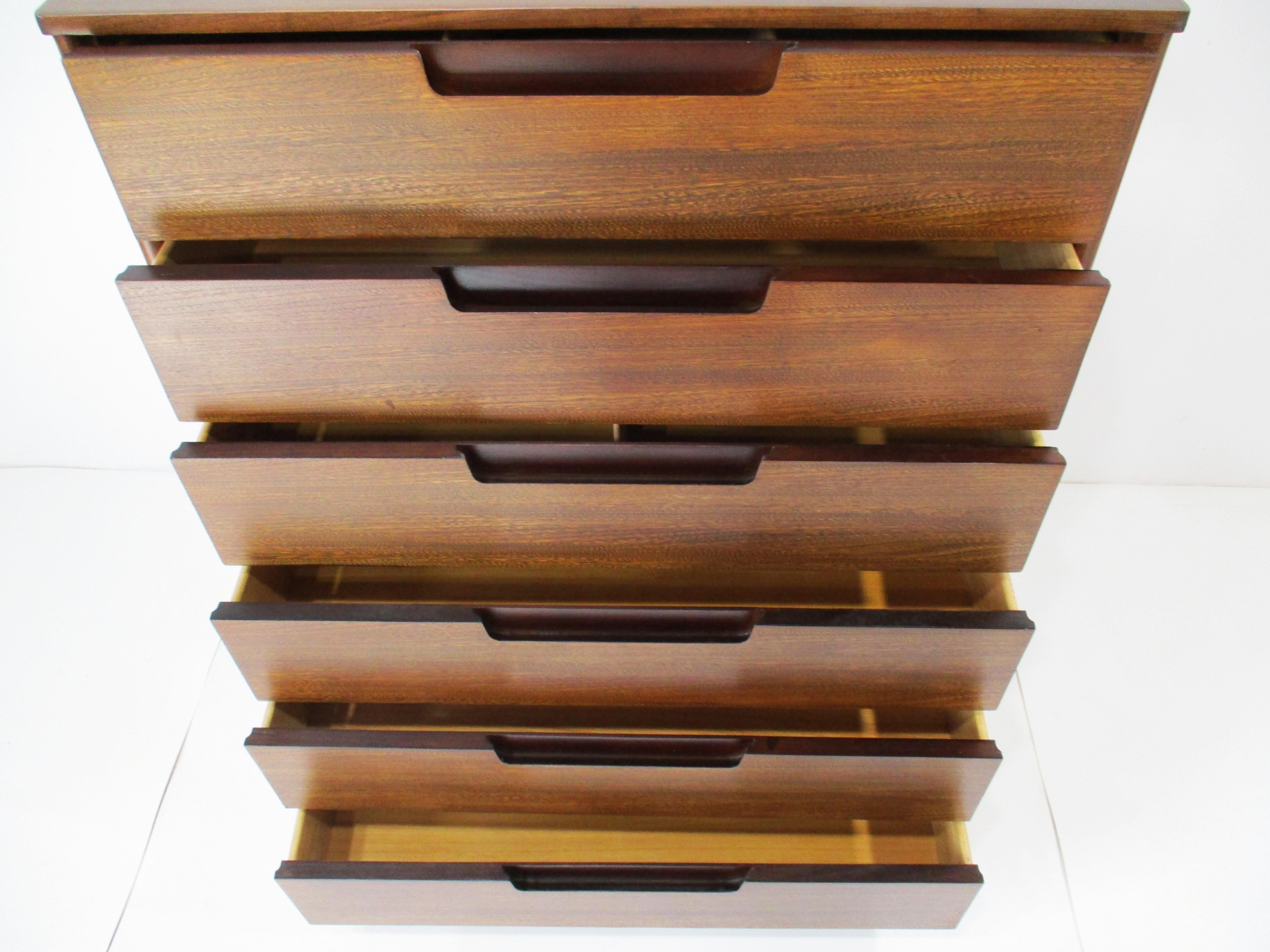 XX secolo Cassettone Edward Wormley Drexel Highboy in vendita