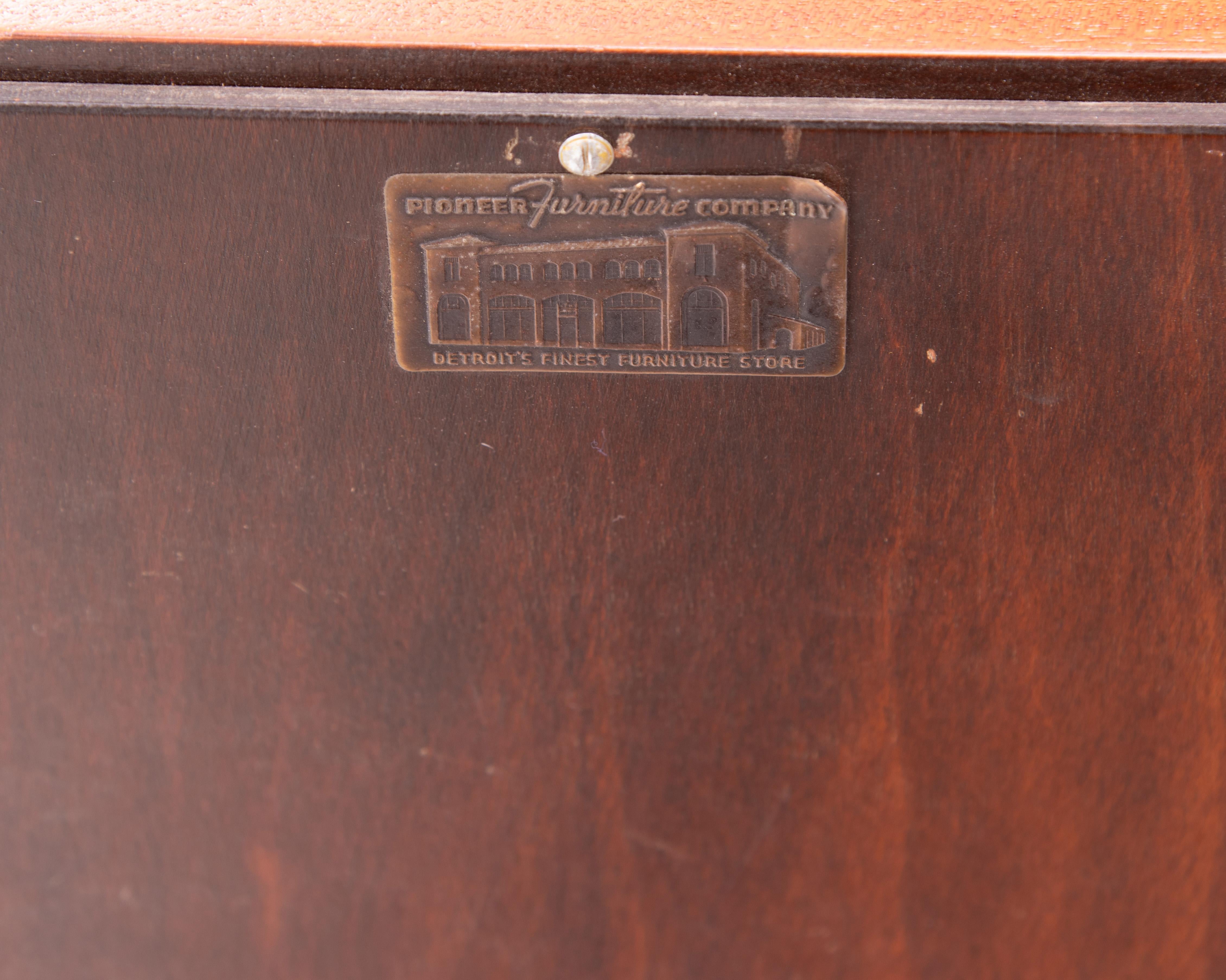 Edward Wormley Dunbar Banded Mahogany Stepped Bookcase 1960s For Sale 7