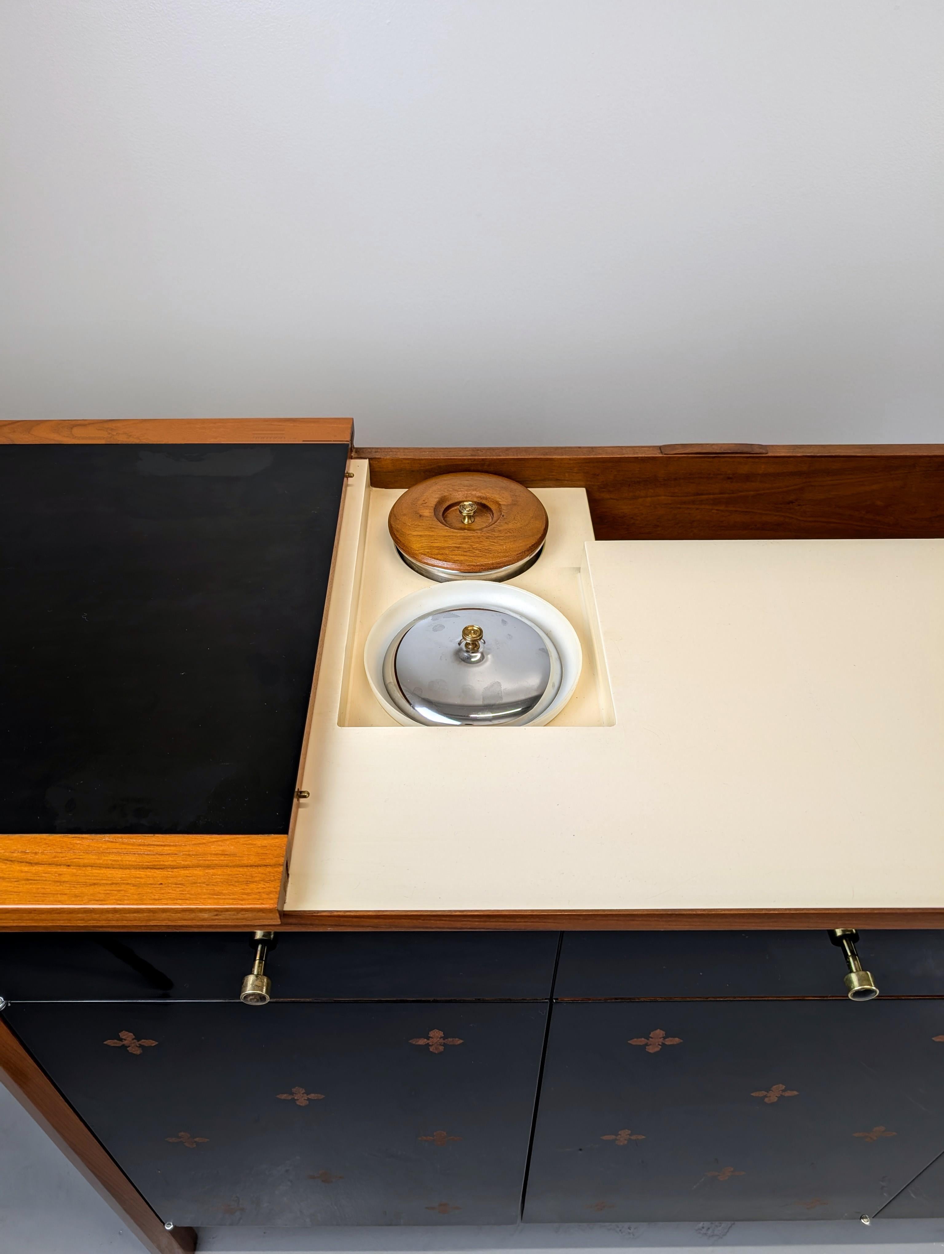 20th Century Edward Wormley Dunbar Bar Cabinet For Sale