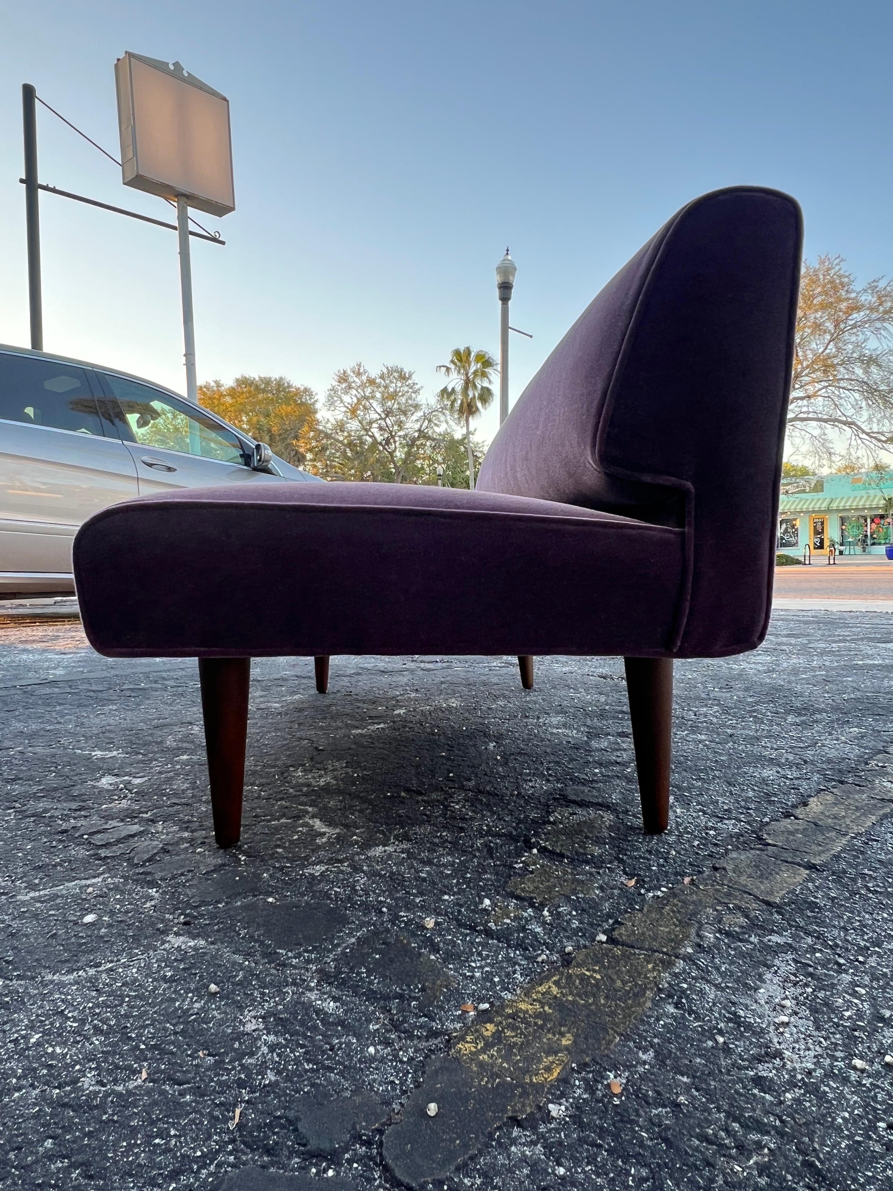 Mid-Century moderno Edward Wormley Dunbar Channel Back Settee, 1940 ca. in vendita