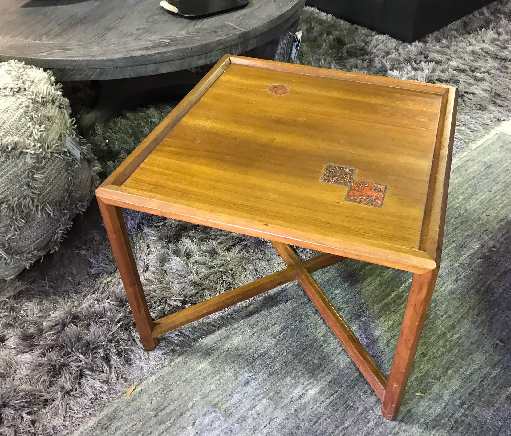 This very rare and absolutely stunning Edward Wormley designed end/ occasional table for Dunbar Furniture for their 