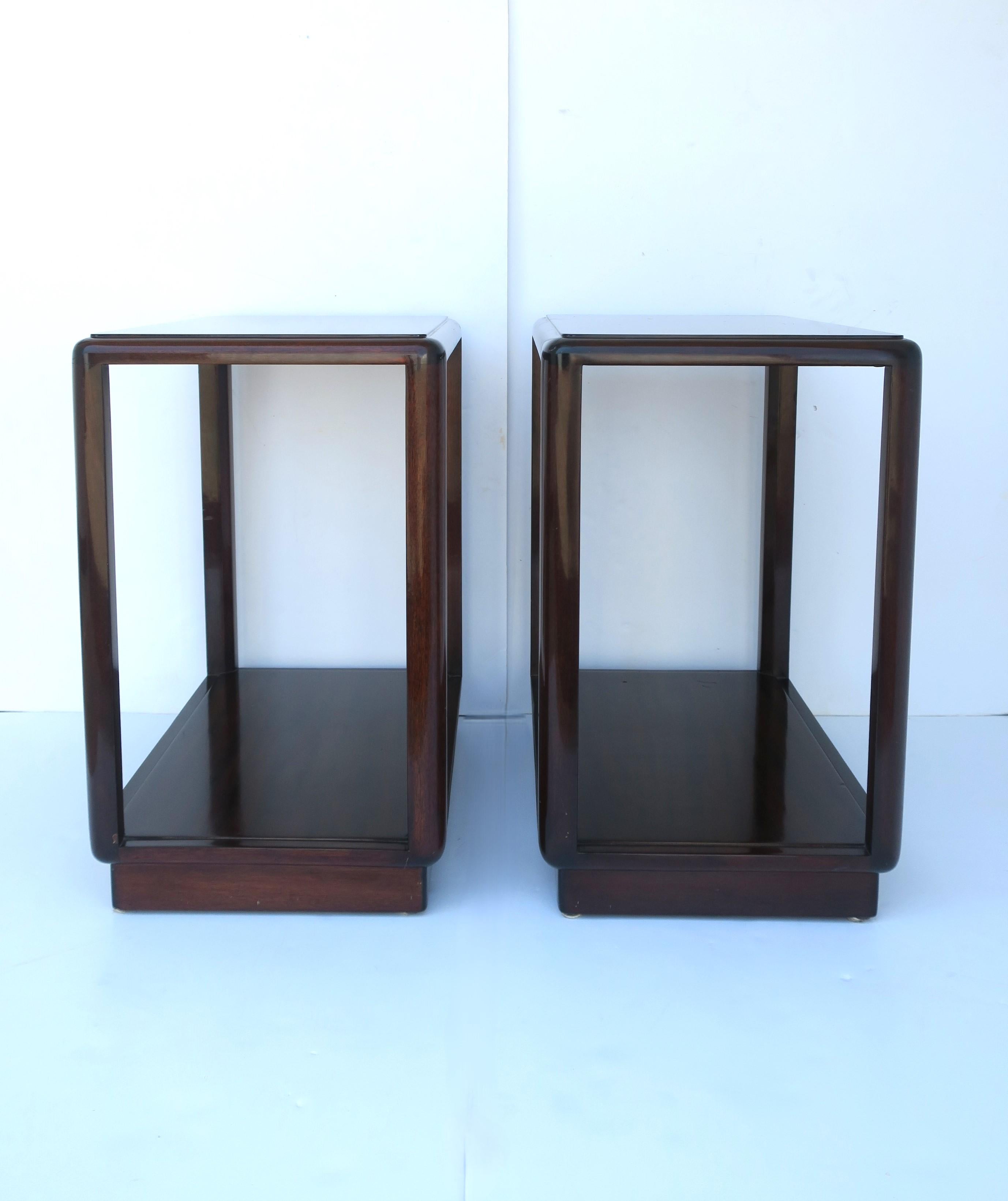 Beistelltische aus Mahagoni von Edward Wormley Dunbar, Paar (Moderne) im Angebot