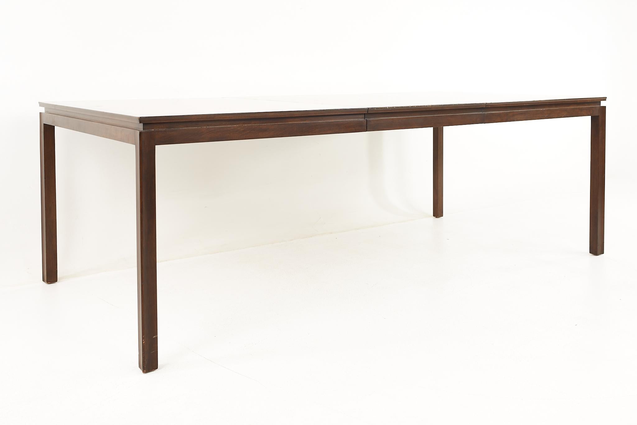 Edward Wormley Dunbar MCM Mahogany and Walnut Two Tone Expanding Dining Table In Good Condition In Countryside, IL