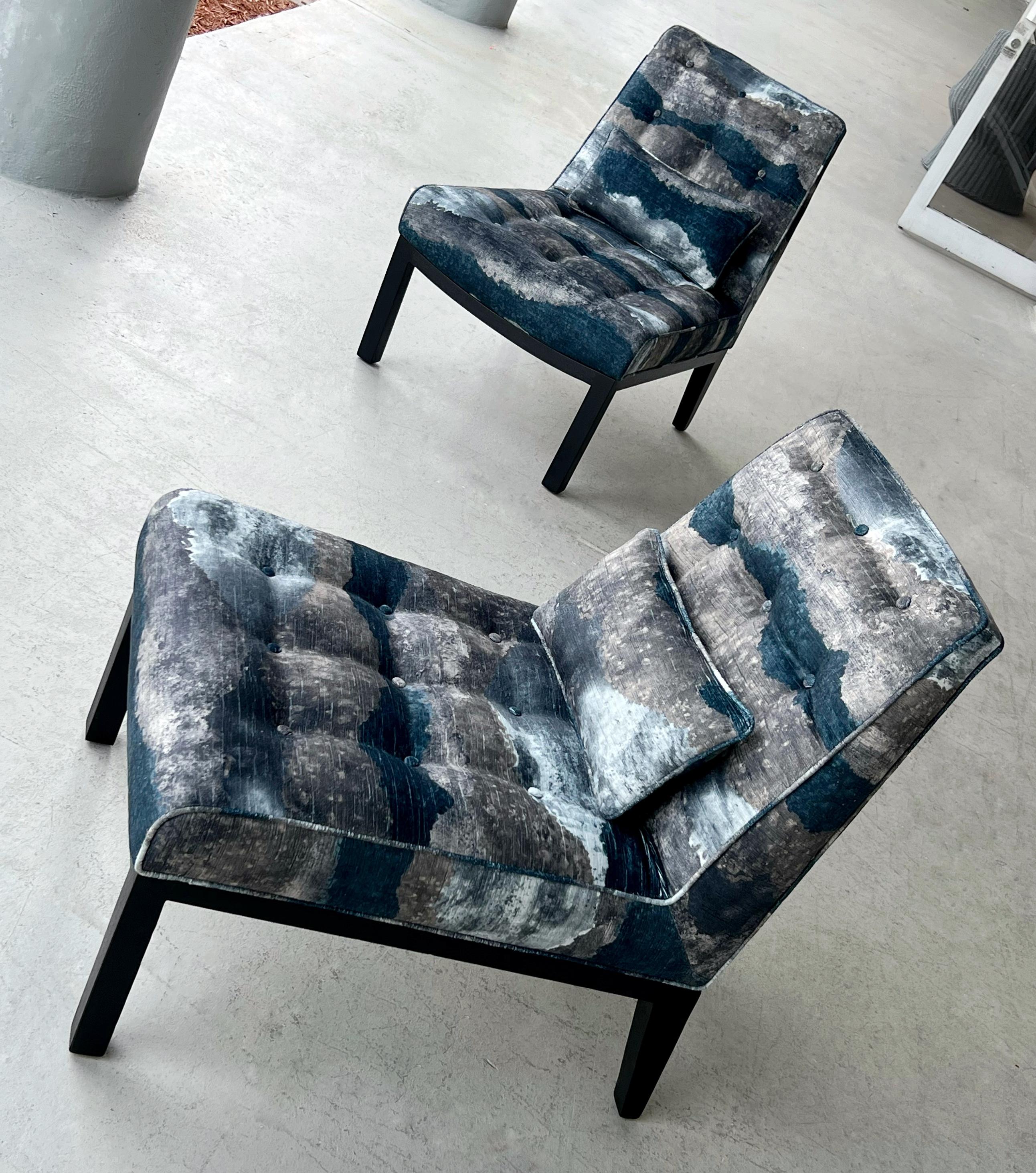 Pareja de sillas Dunbar de Edward Wormley Terciopelo en venta