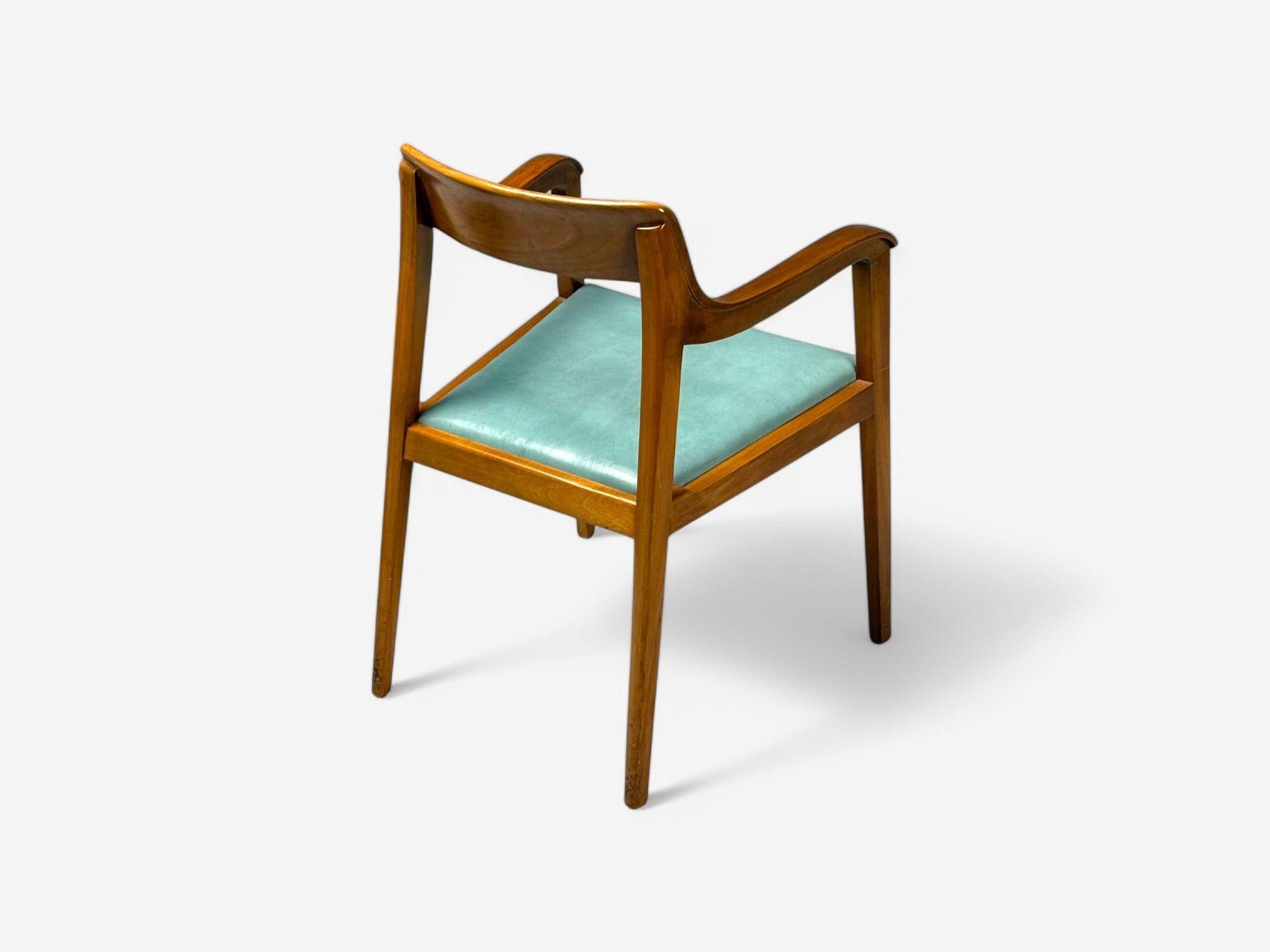 Edward Wormley, Dunbar, Sechs Riemerschmid-Esszimmerstühle, Nussbaum, Leder, 1940er Jahre im Angebot 2