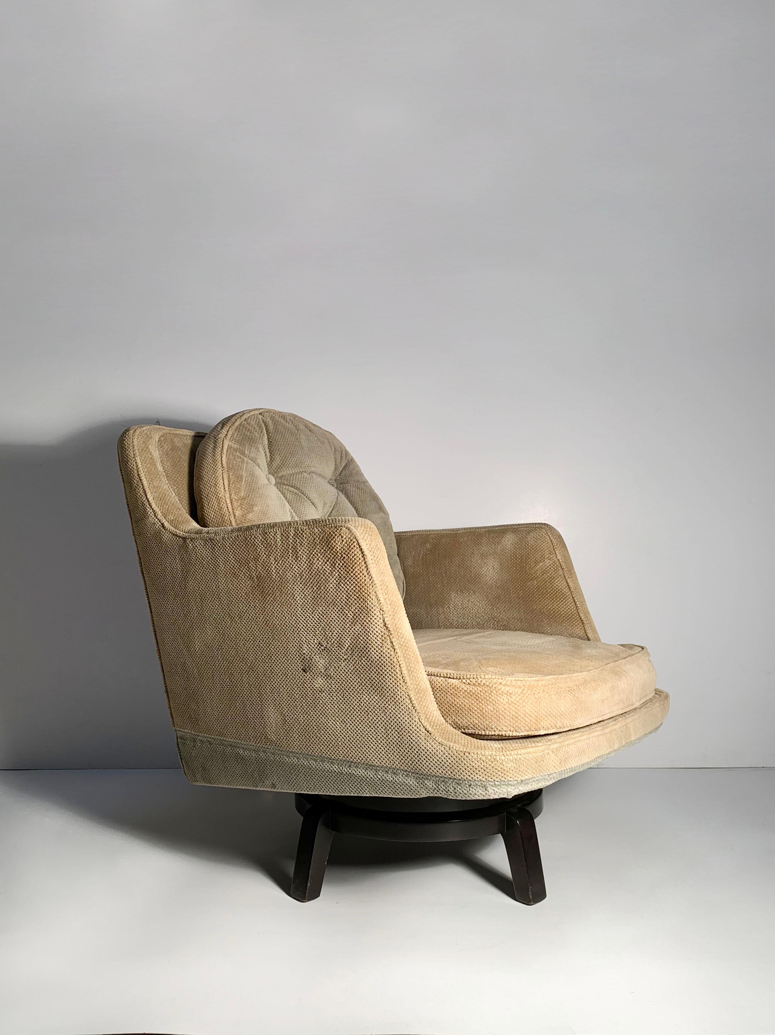 Mid-Century Modern Edward Wormley Dunbar Swivel Lounge Chair For Sale