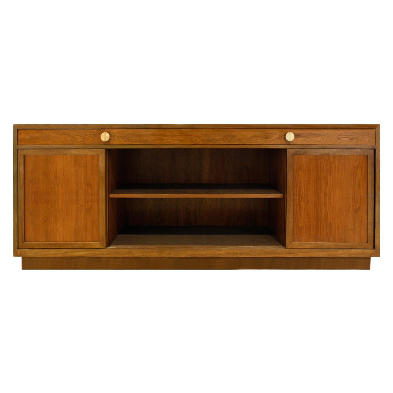 Mid-Century Modern Edward Wormley Elegant Credenza in Walnut and Mahogany 1960s, Signed