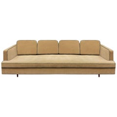 Edward Wormley Elegant Sofa with Mahogany Legs, 1950s