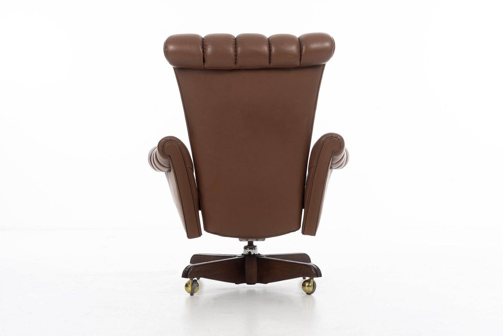Edward Wormley Executive Office Chair In Good Condition For Sale In Chicago, IL