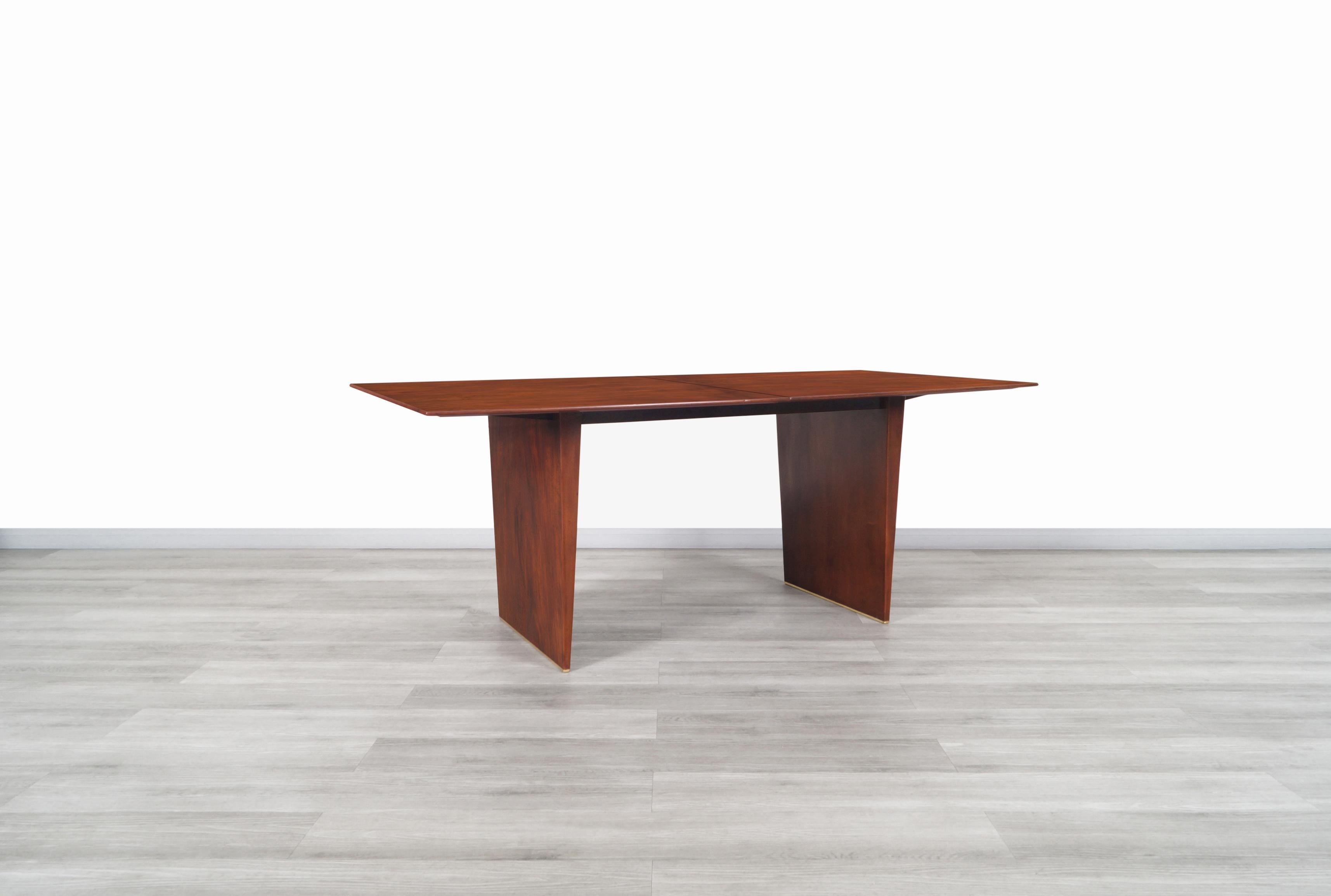 Edward Wormley Expandable Walnut Dining Table for Dunbar 5