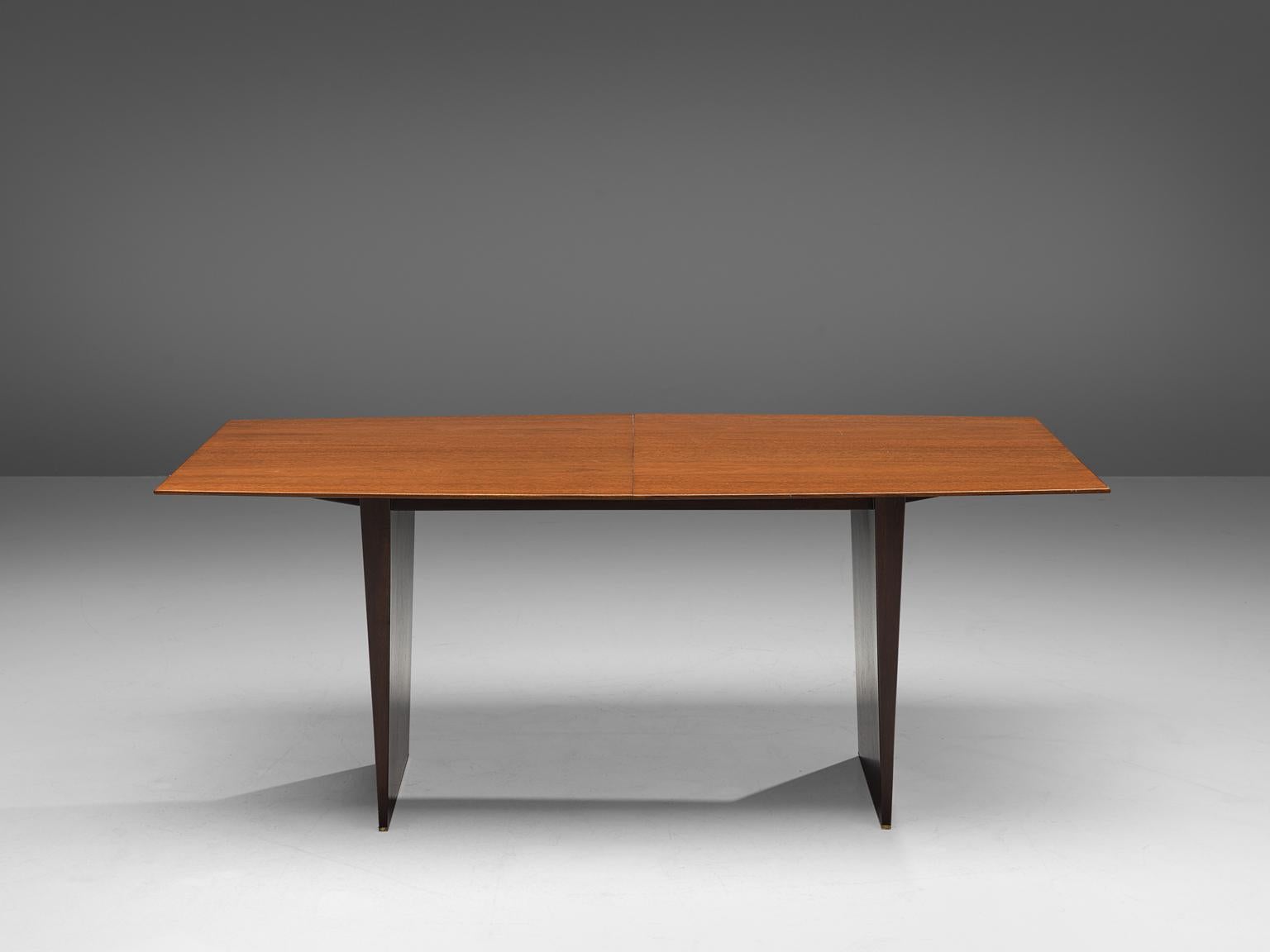 Edward Wormley Extendable Dining Table in Tawi with Tapered Legs In Good Condition In Waalwijk, NL