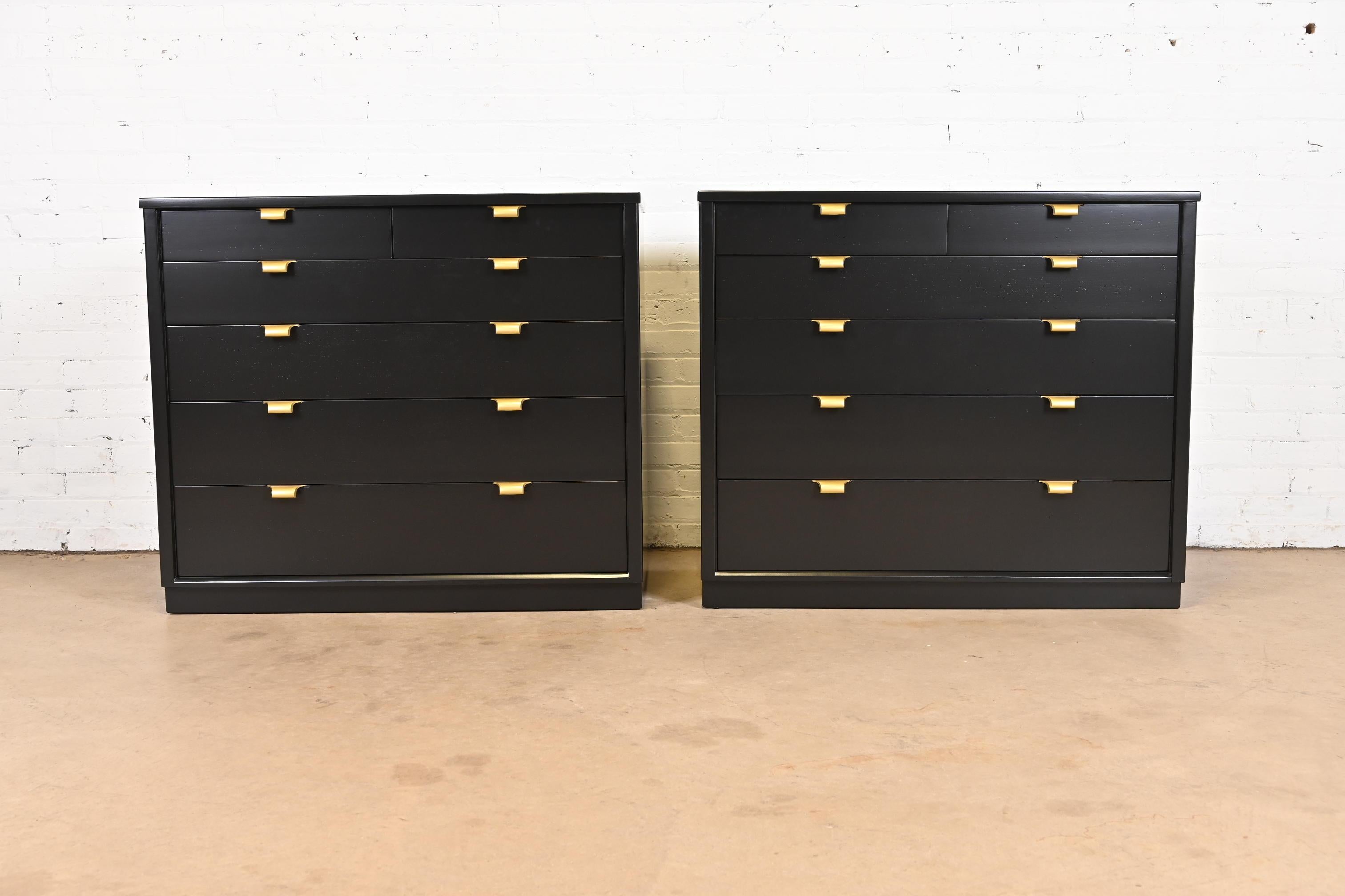 An exceptional pair of Mid-Century Modern six-drawer dressers or chests of drawers

By Edward Wormley for Drexel, 