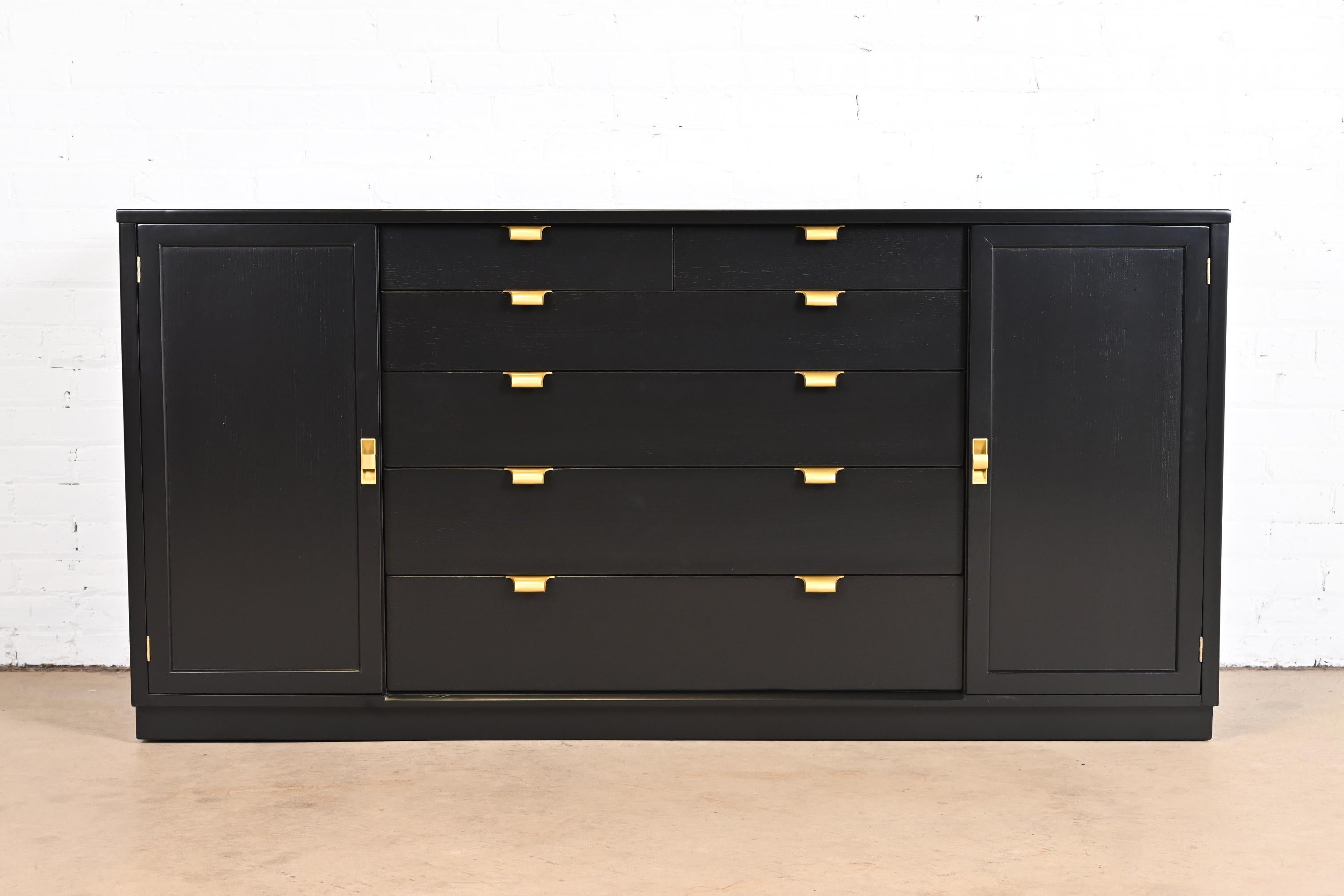 An exceptional Mid-Century Modern sideboard, credenza, or bar cabinet

By Edward Wormley for Drexel, 