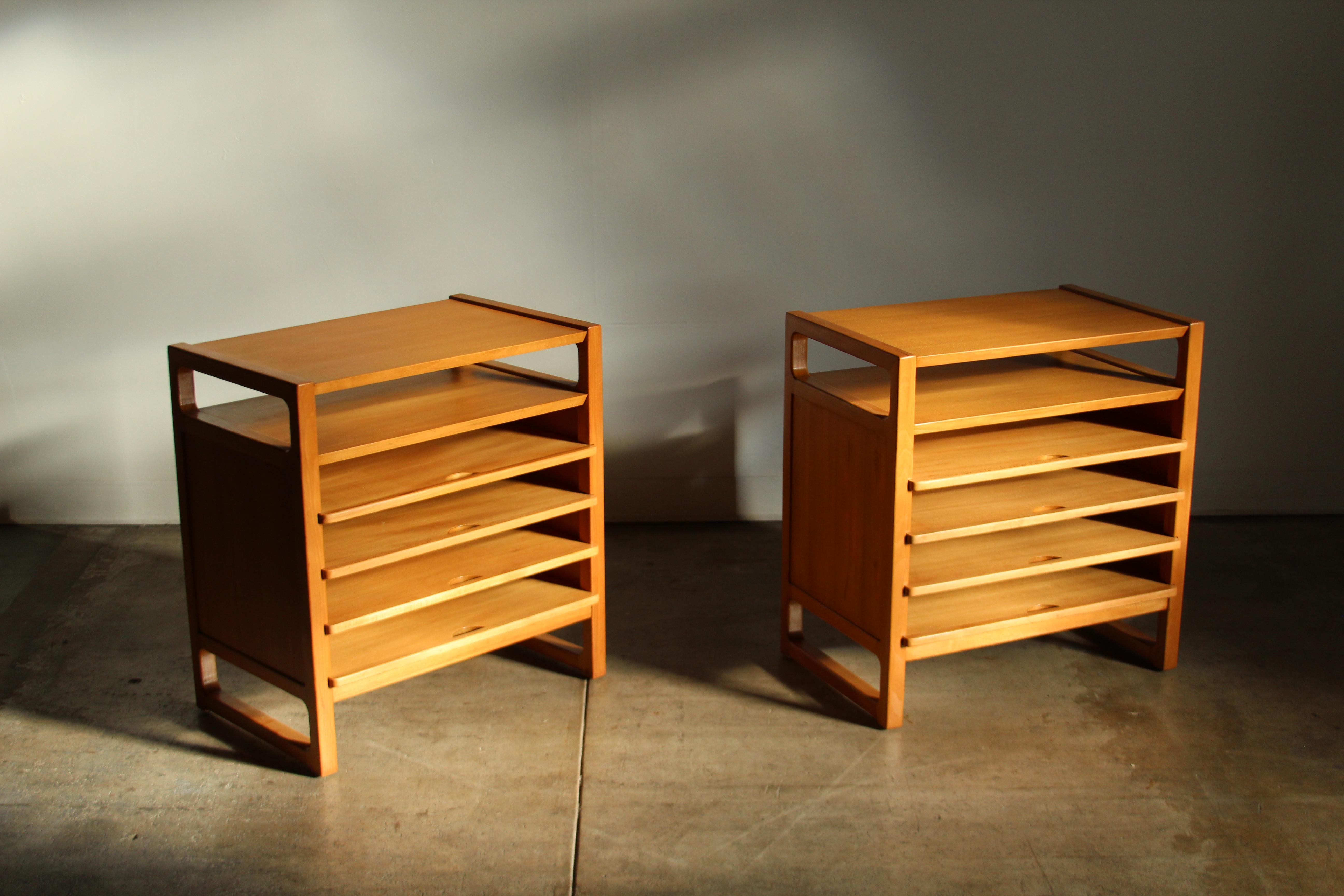 Edward Wormley for Drexel Magazine Tables, A Pair, 1960s 2